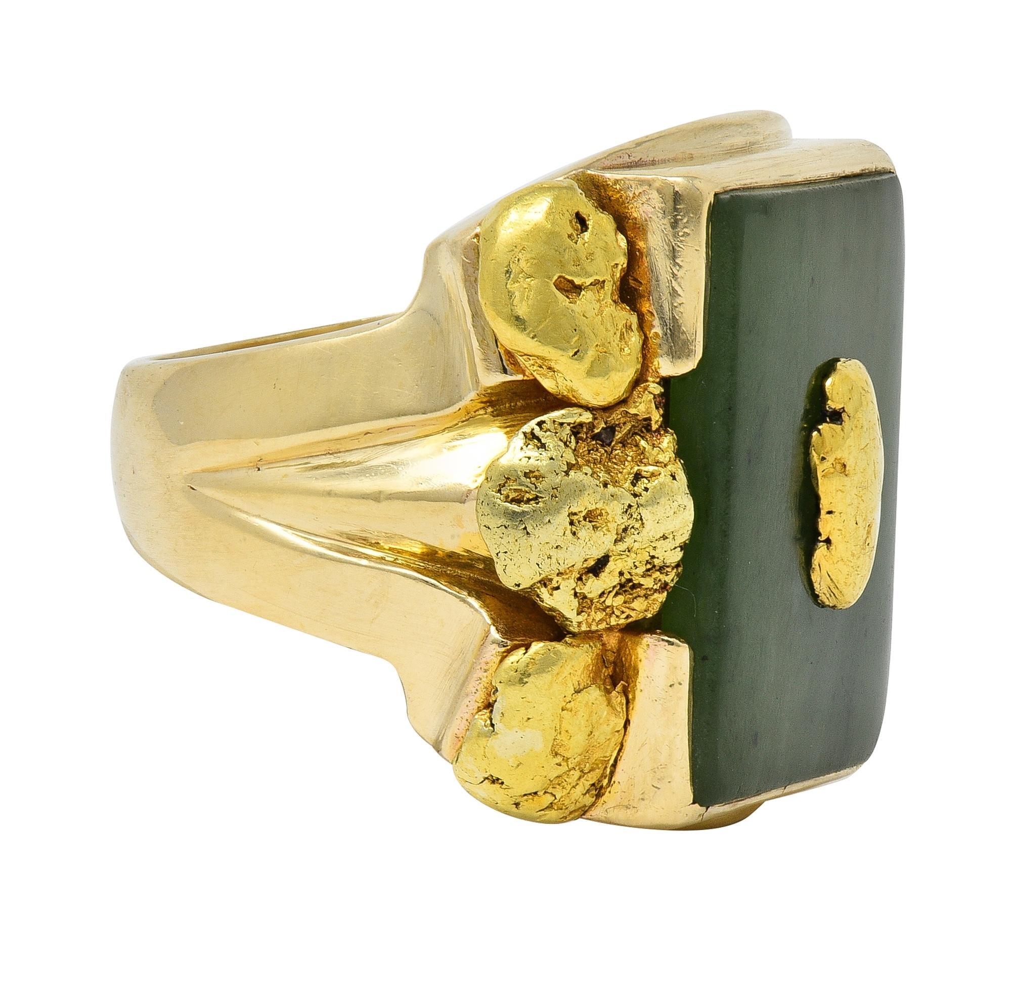 Moderno Anello con pepita vintage in giada nefrite del 1960, oro giallo 10 carati in vendita