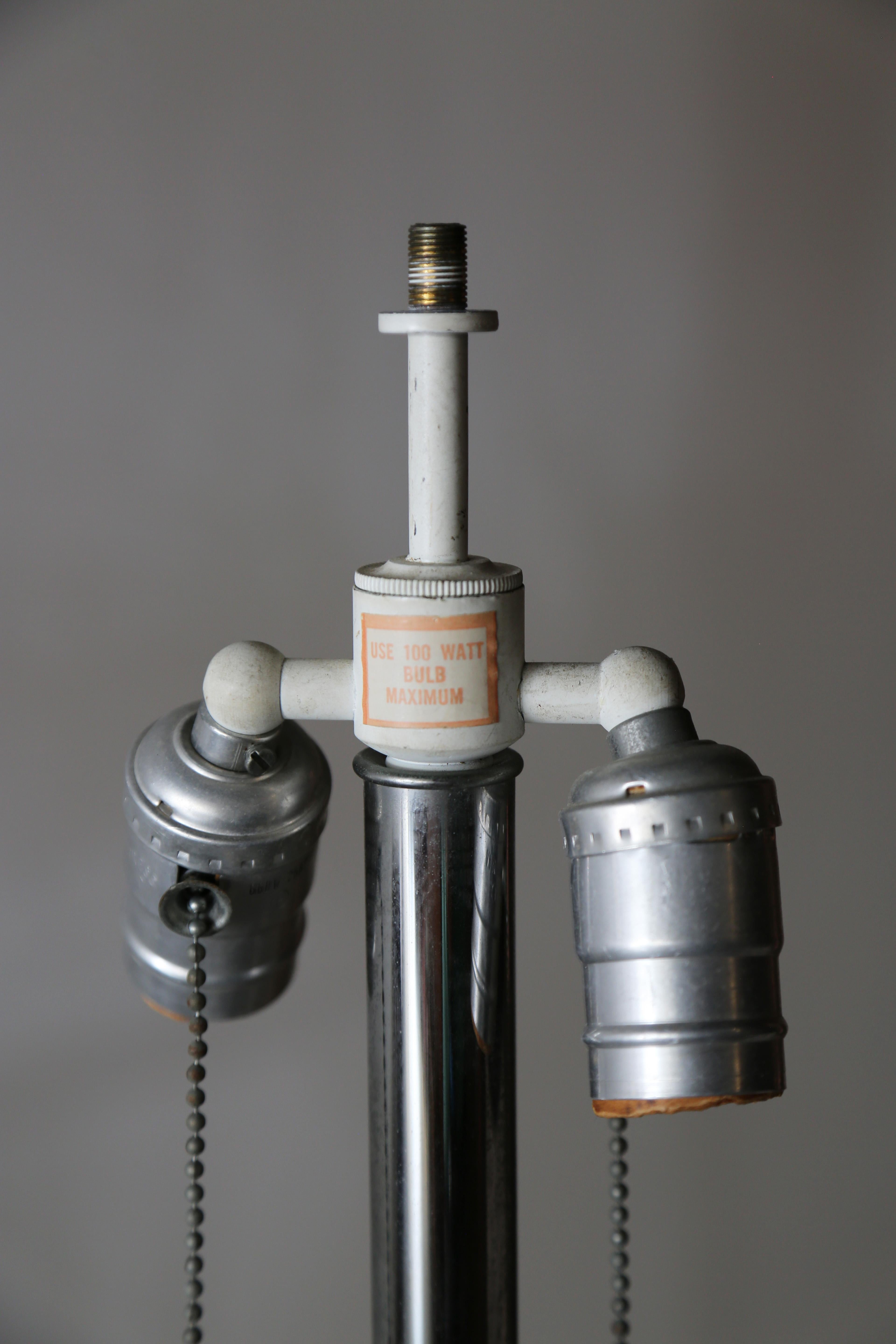 Nessen Studio Carrara-Marmor-Tischlampe, Mid-Century Modern, 1960er Jahre (Chrom) im Angebot