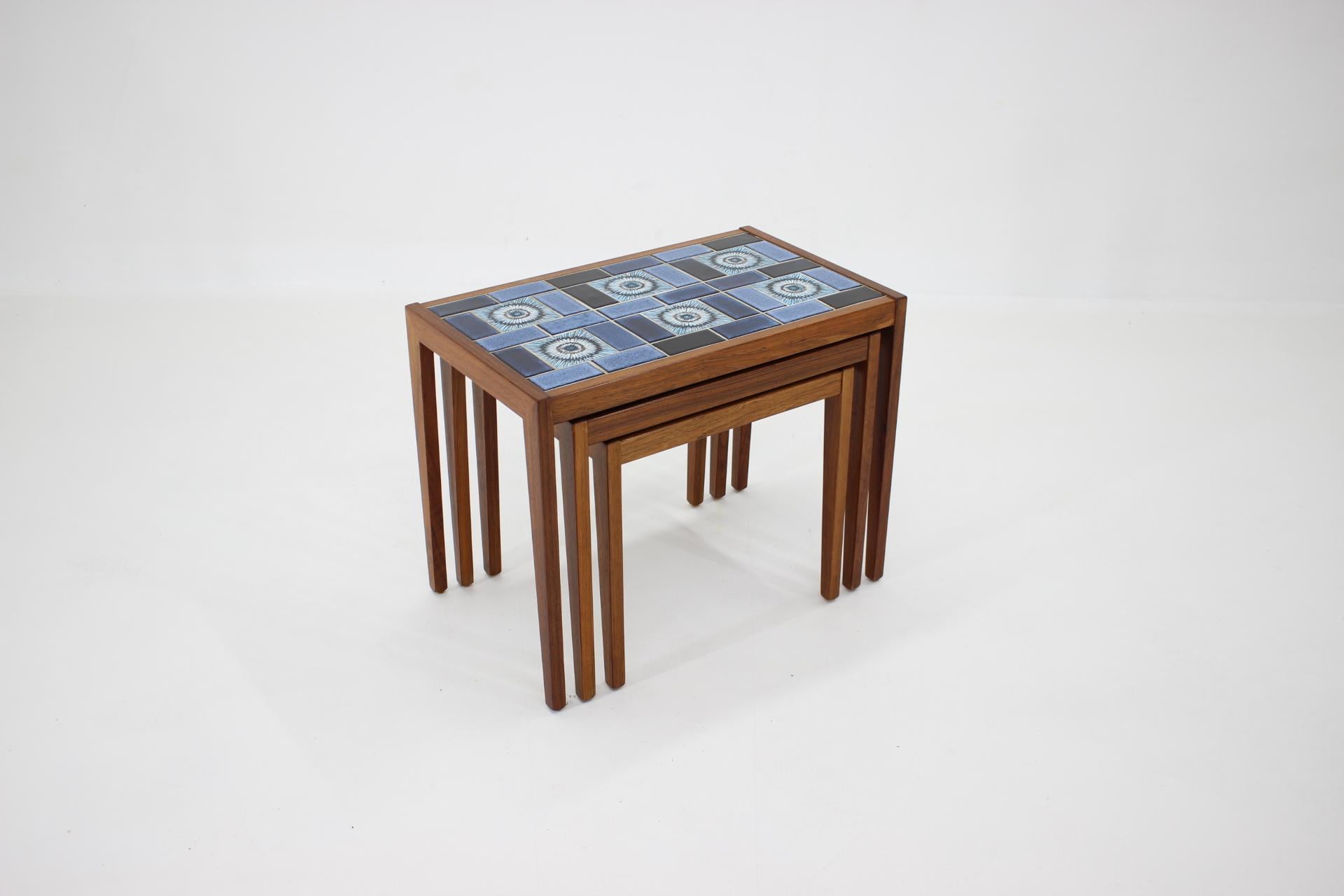 Mid-20th Century 1960s Nesting Ceramic Tile Tables, Denmark For Sale