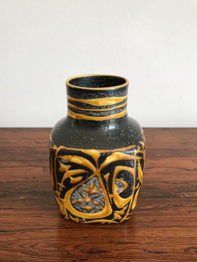 1960s Scandinavian ceramic vase designed by Danish artist Nils Thorsson for Royal Copenhagen with mark and numbering printed on the bottom.