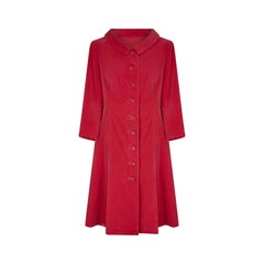 Manteau en velours rose vif de la collection Couture de Norman Hartnell des années 1960
