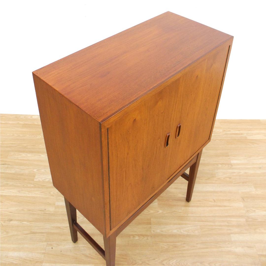 Licorera noruega de teca de los años 60, por Torbjørn Afdal en venta 4