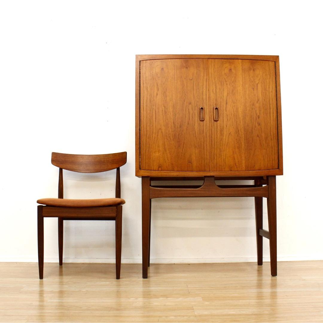 Licorera noruega de teca de los años 60, por Torbjørn Afdal Noruego en venta