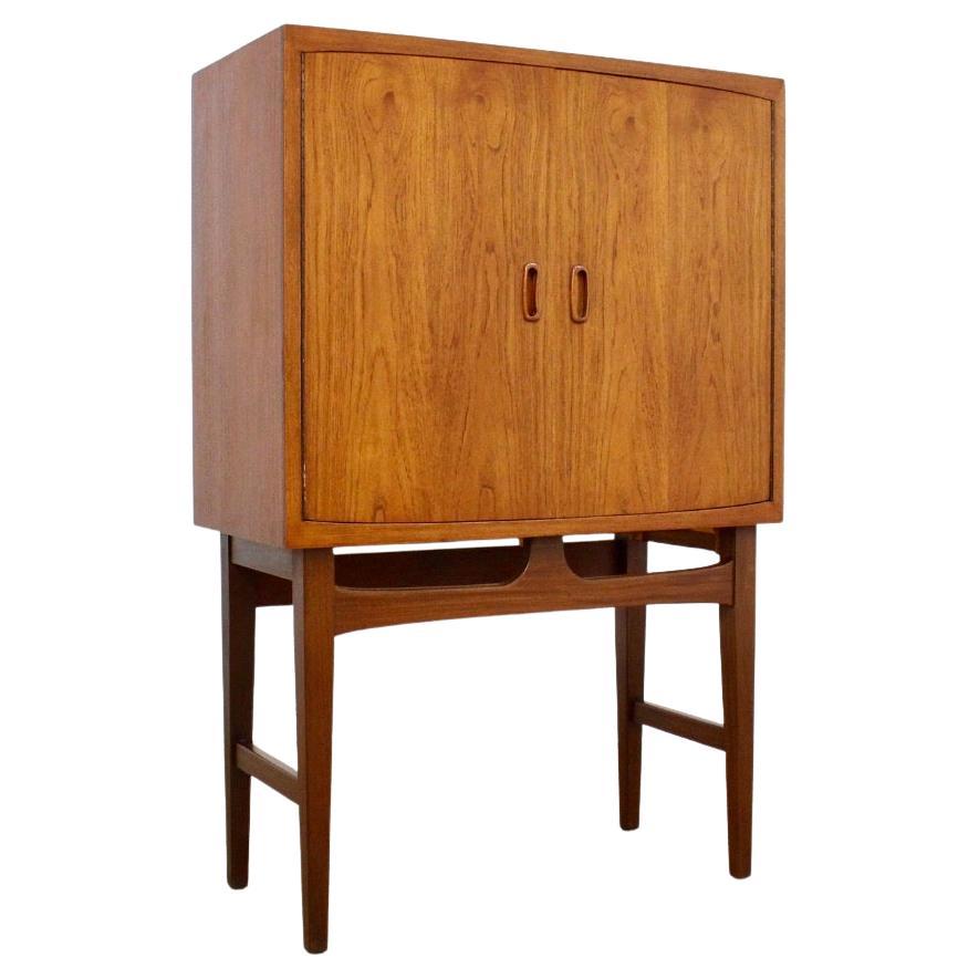 Licorera noruega de teca de los años 60, por Torbjørn Afdal