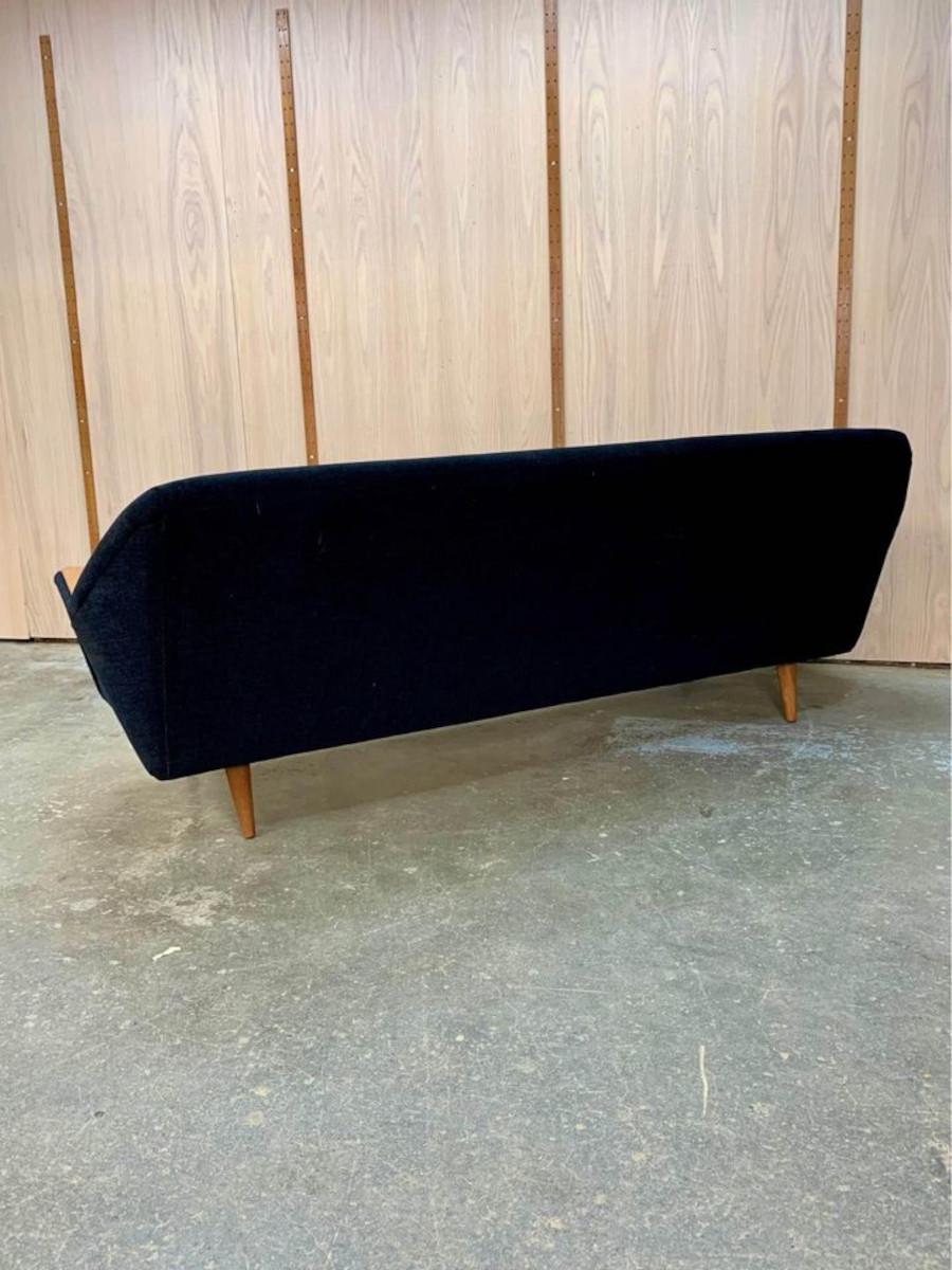 1960s Norwegian Teak Sofa In Excellent Condition In Victoria, BC