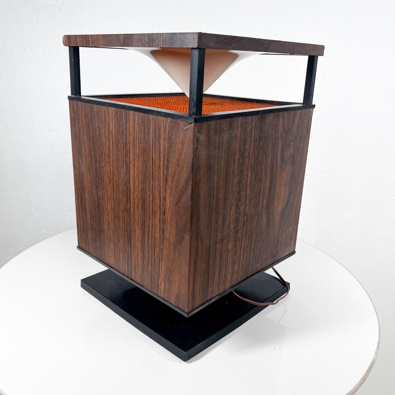 American 1960s Novel Zenith Circle of Sound Omni-Directional Speaker Impedance