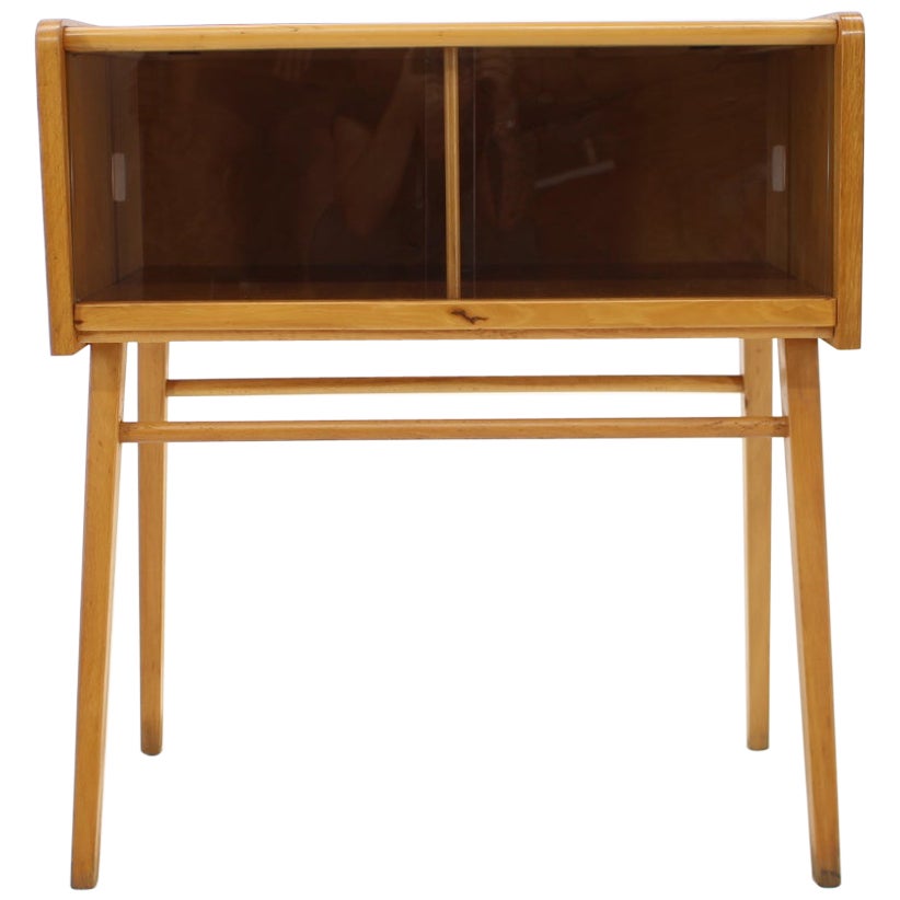 Cabinet in Oak e vetro del 1960, Cecoslovacchia