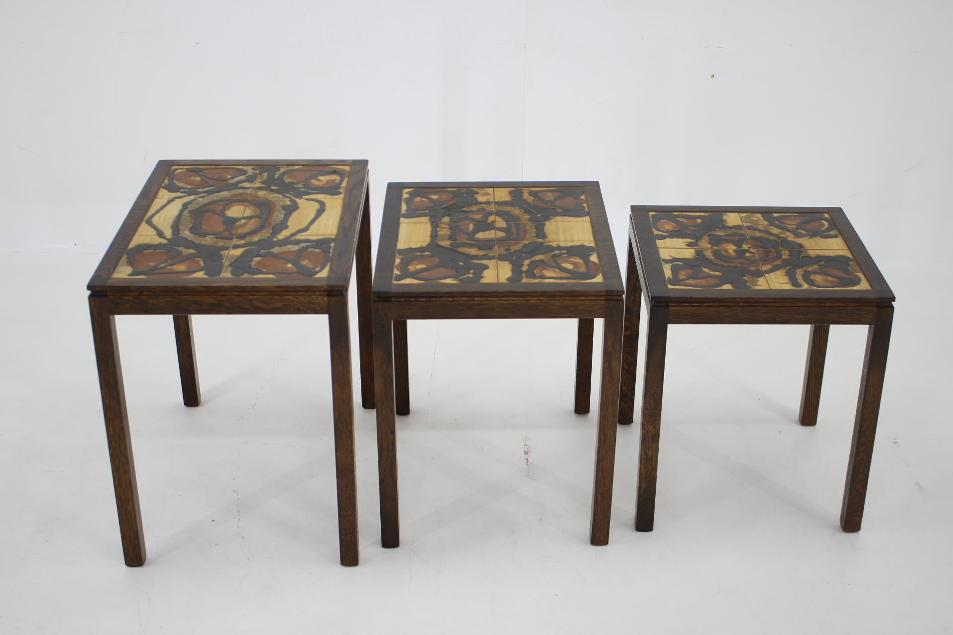 Mid-20th Century 1960s Oak and Tile Nesting Tables, Denmark For Sale