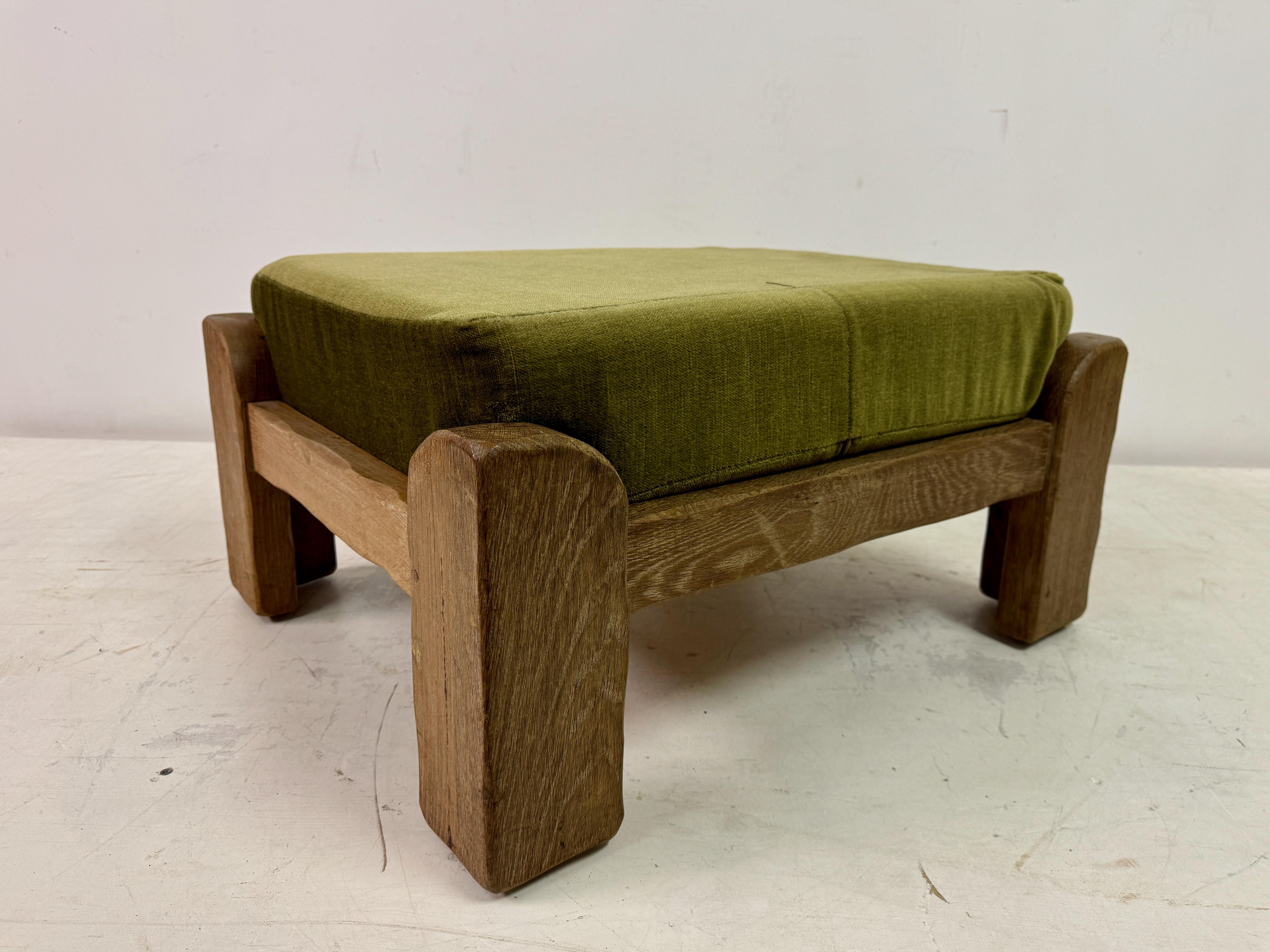 1960er EICHE Brutalistischer Hocker oder Ottomane von De Puydt im Angebot 6