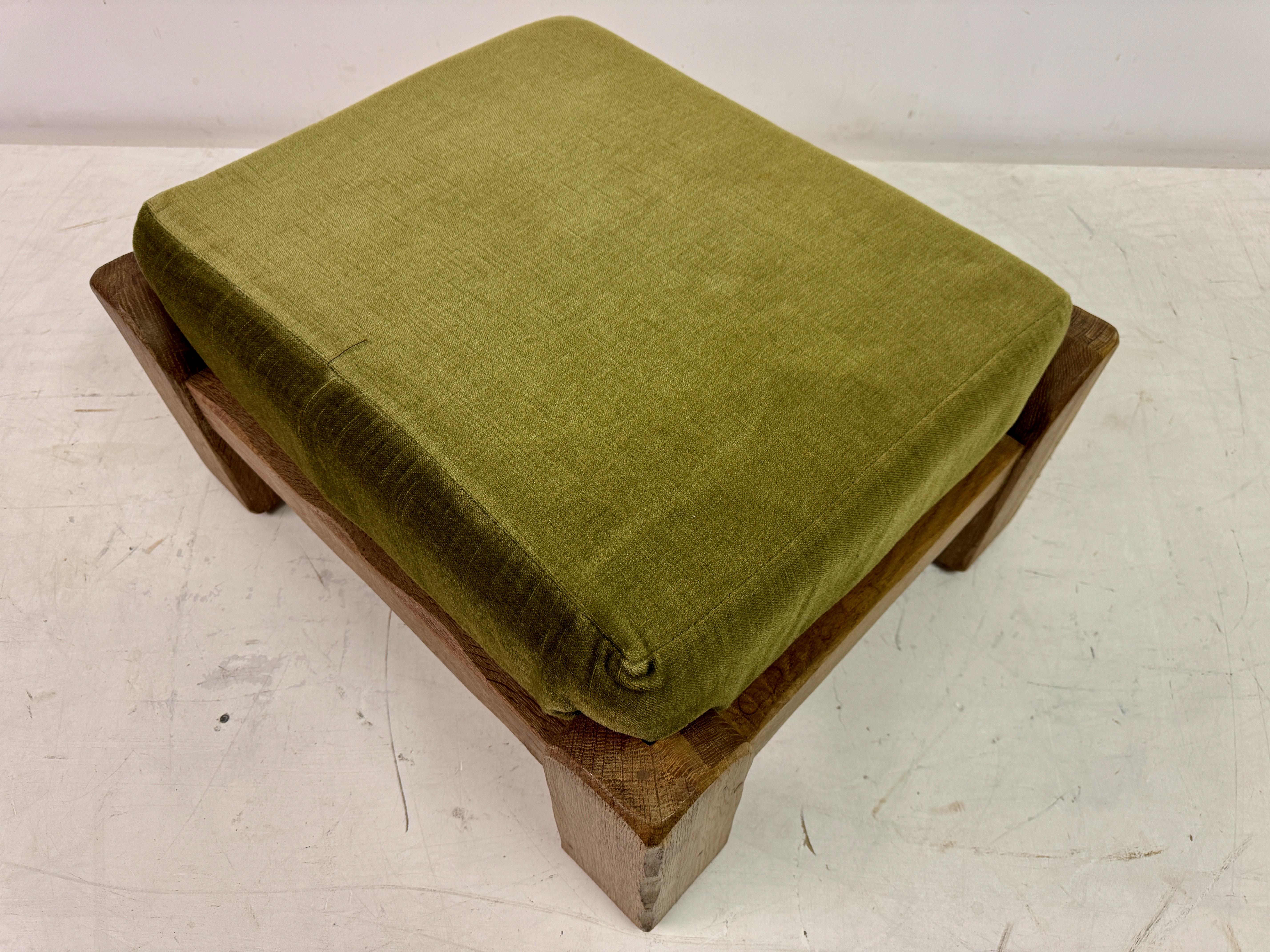 1960er EICHE Brutalistischer Hocker oder Ottomane von De Puydt im Angebot 1