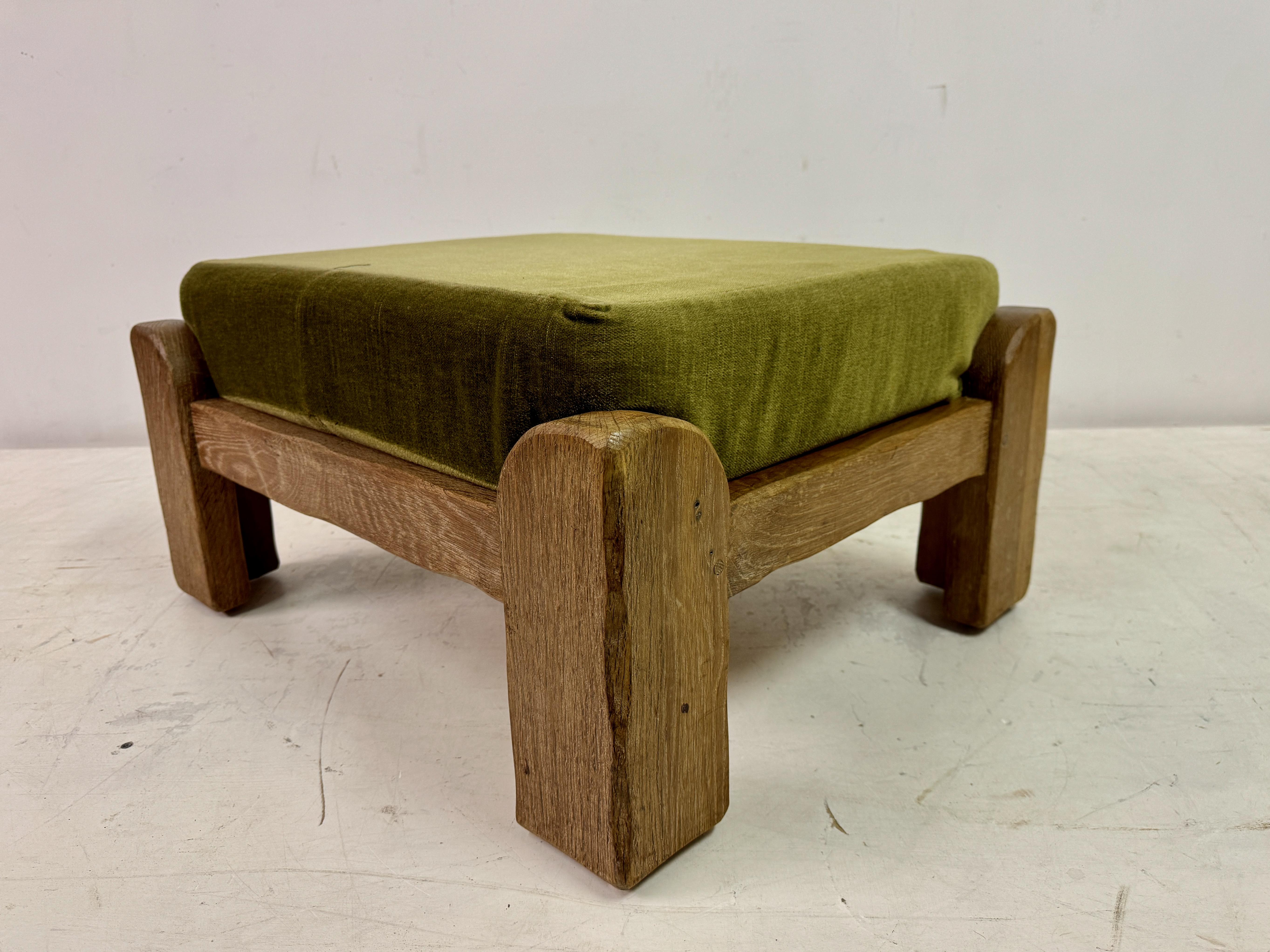1960er EICHE Brutalistischer Hocker oder Ottomane von De Puydt im Angebot 2