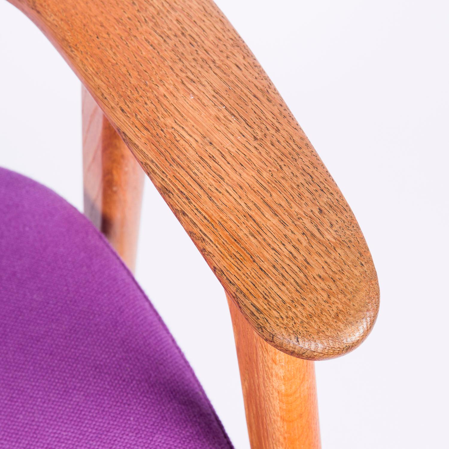 1960s Oak Chair by Erik Kierkegaard für Høng Stolefabrik im Zustand „Gut“ im Angebot in London, GB
