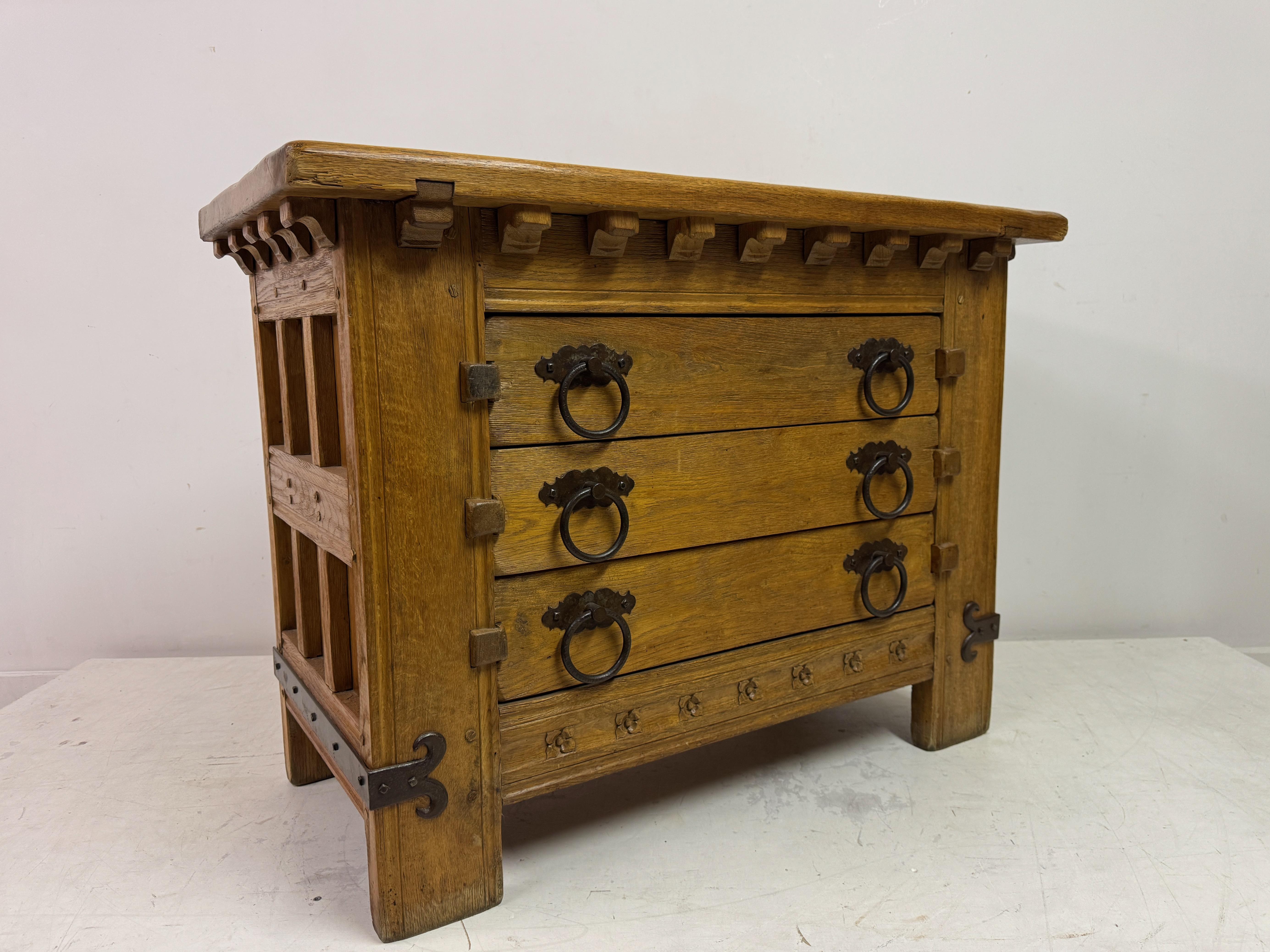 1960s Oak Chest of Drawers with Decorative Ironwork For Sale 9