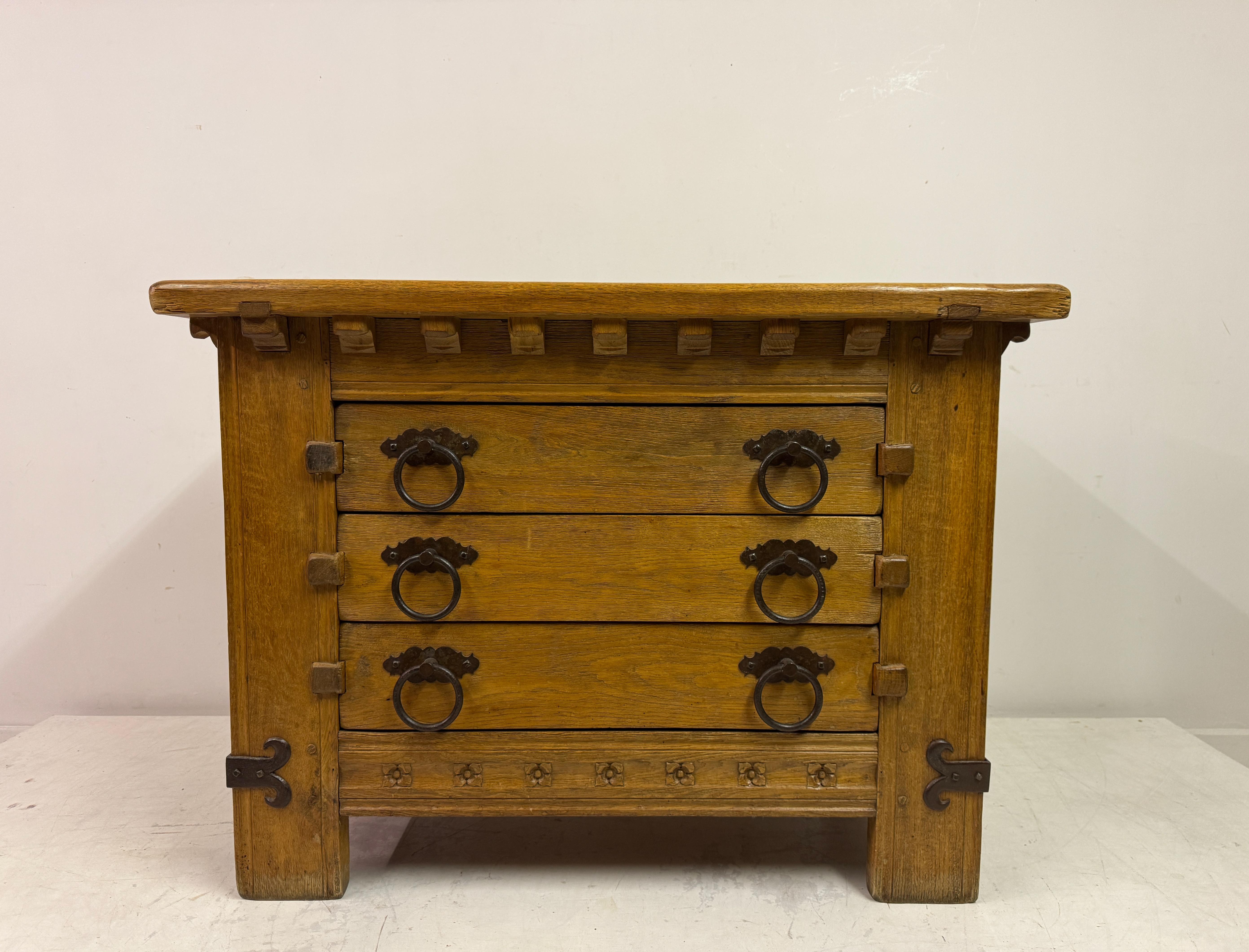 Mid-Century Modern 1960s Oak Chest of Drawers with Decorative Ironwork For Sale