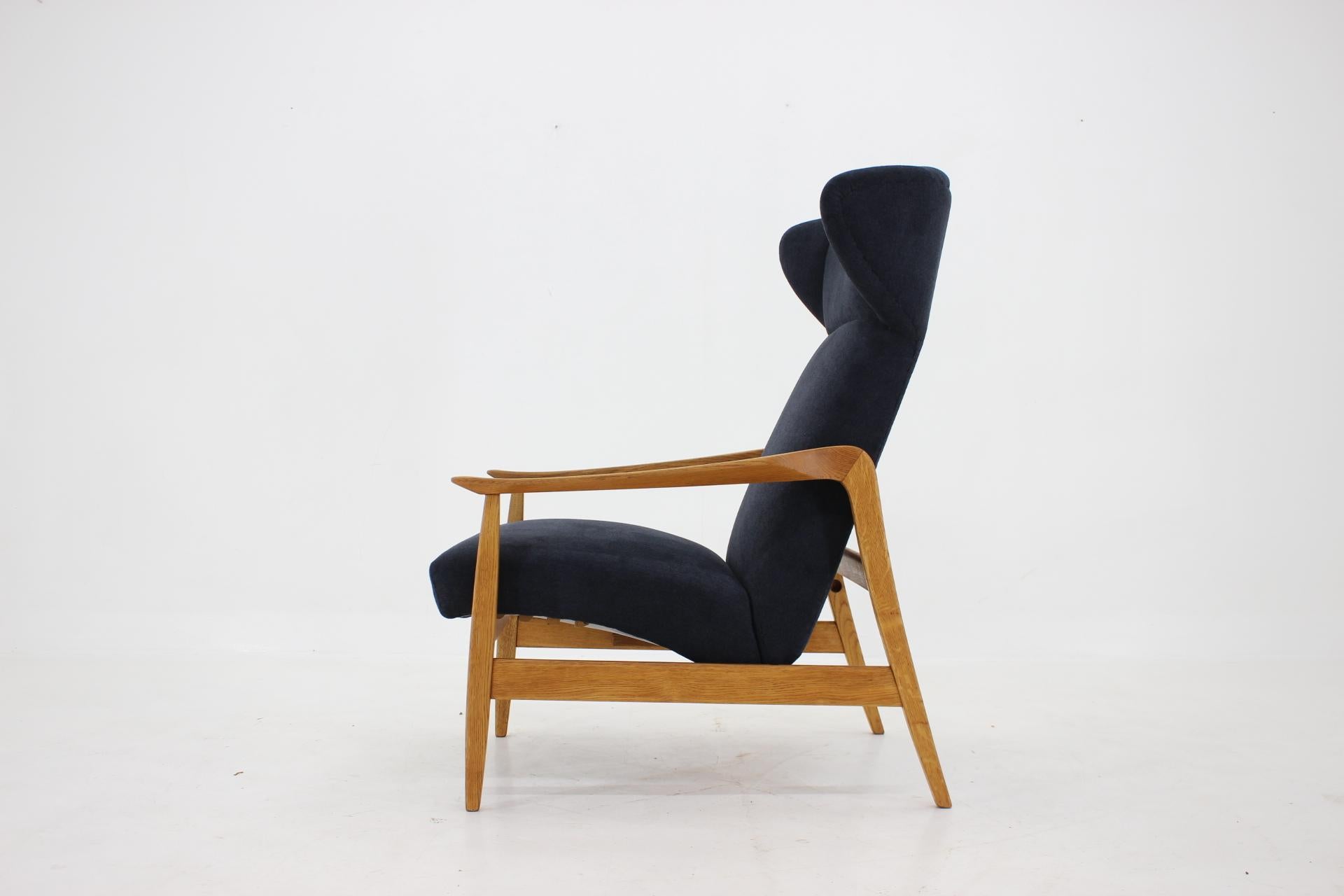 Mid-Century Modern 1960s Oak Reclining Wing Chair, Czechoslovakia For Sale