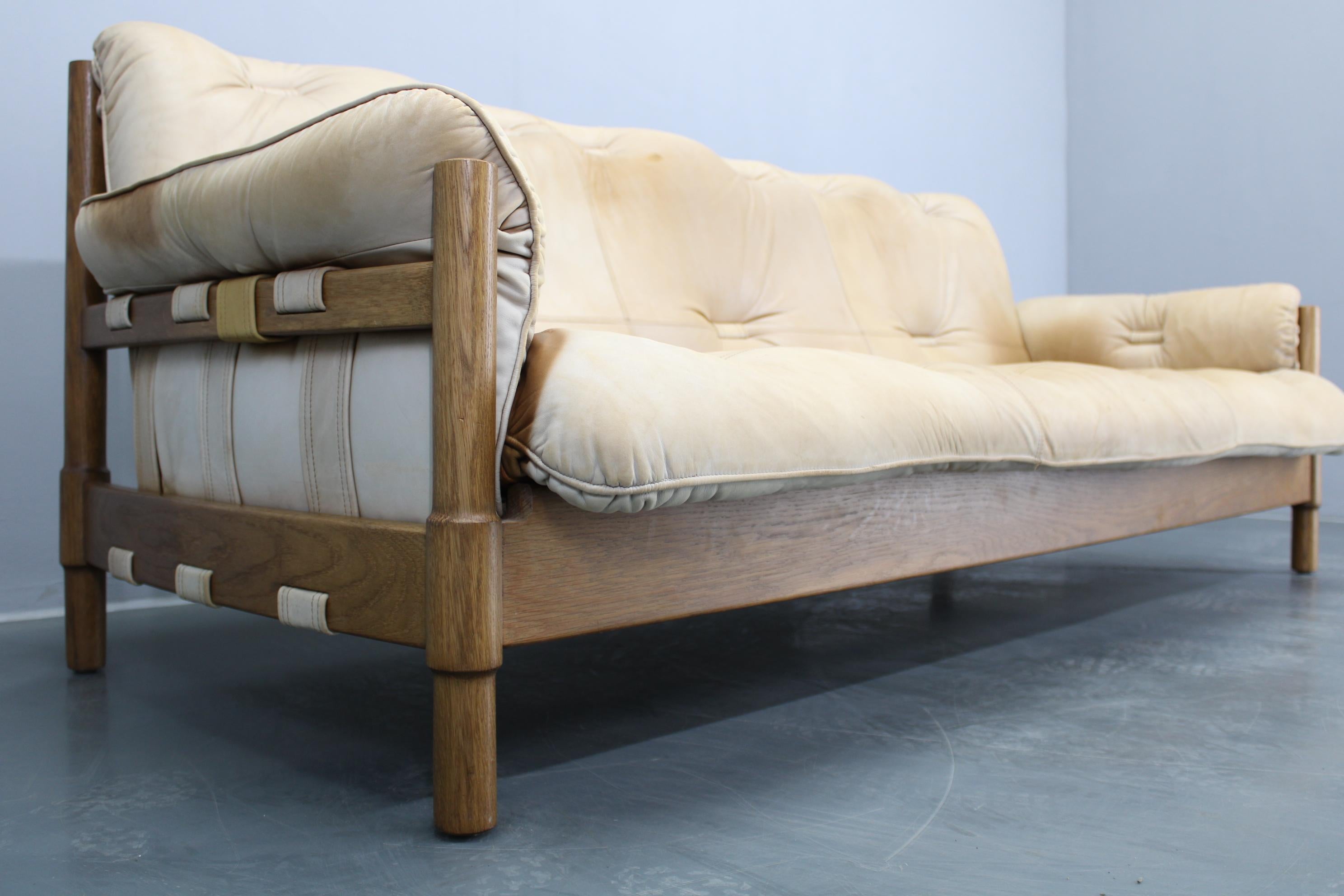 Divano scandinavo a 3 posti in Oak del 1960 con rivestimento in pelle pregiata in vendita 12