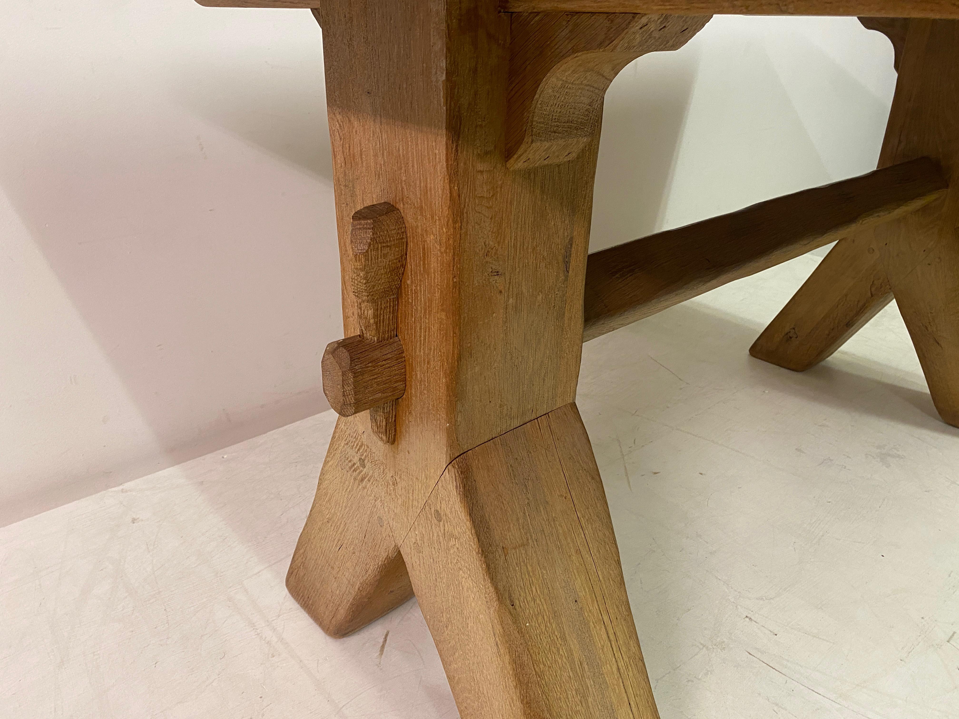 1960S Oak Trestle Dining Table By De Puydt In Good Condition For Sale In London, London