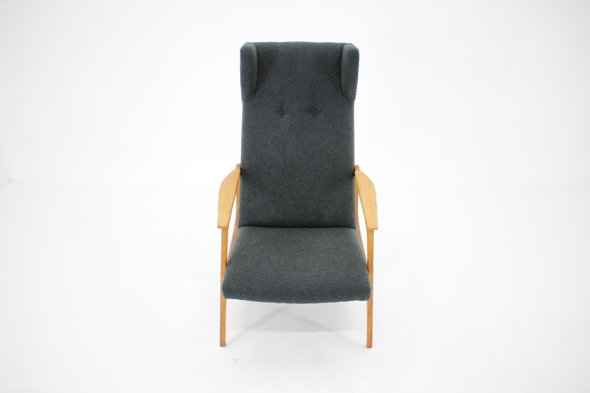 Mid-20th Century 1960s Oak Wing Chair in Bouclé Upholstery, Czechoslovakia For Sale