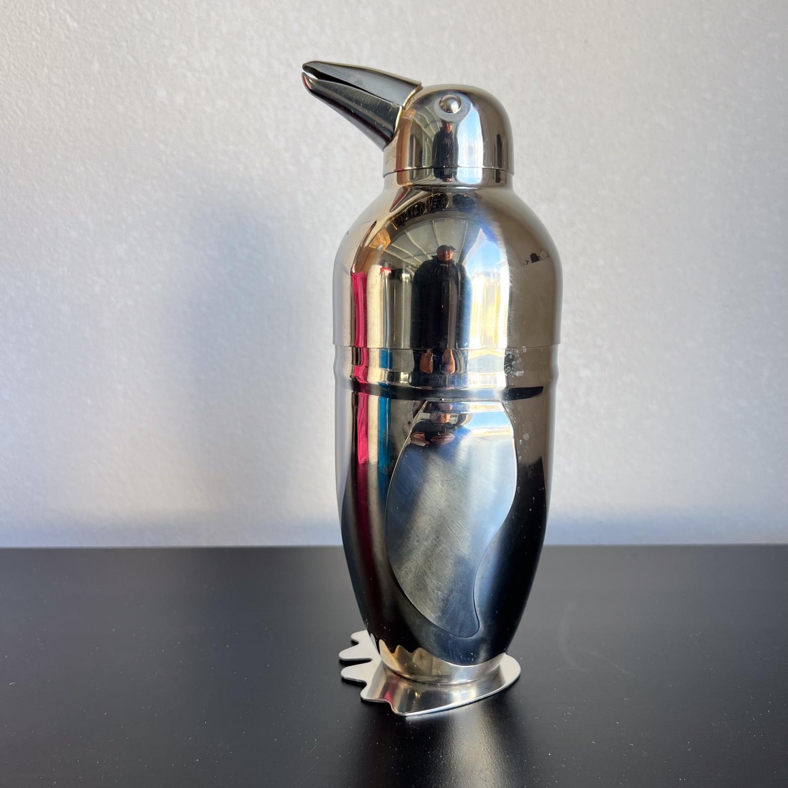 1960s Oggi Dapper Penguin Stainless Cocktail Shaker 7