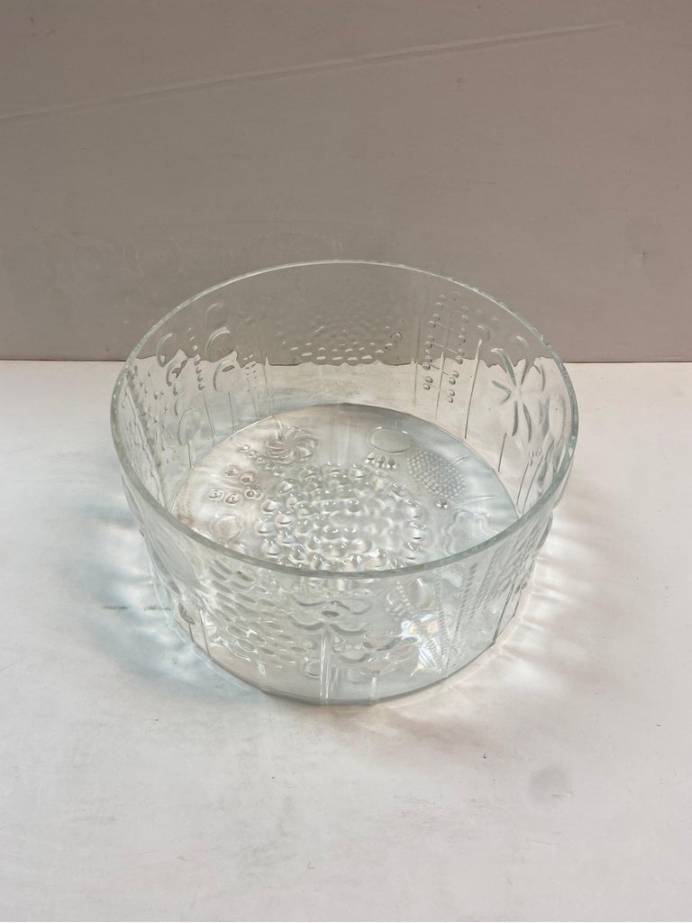 1960s Oiva Toikka for Nuutajarvi Notsjo, Iittala Flora Glass Serving Bowl For Sale 6