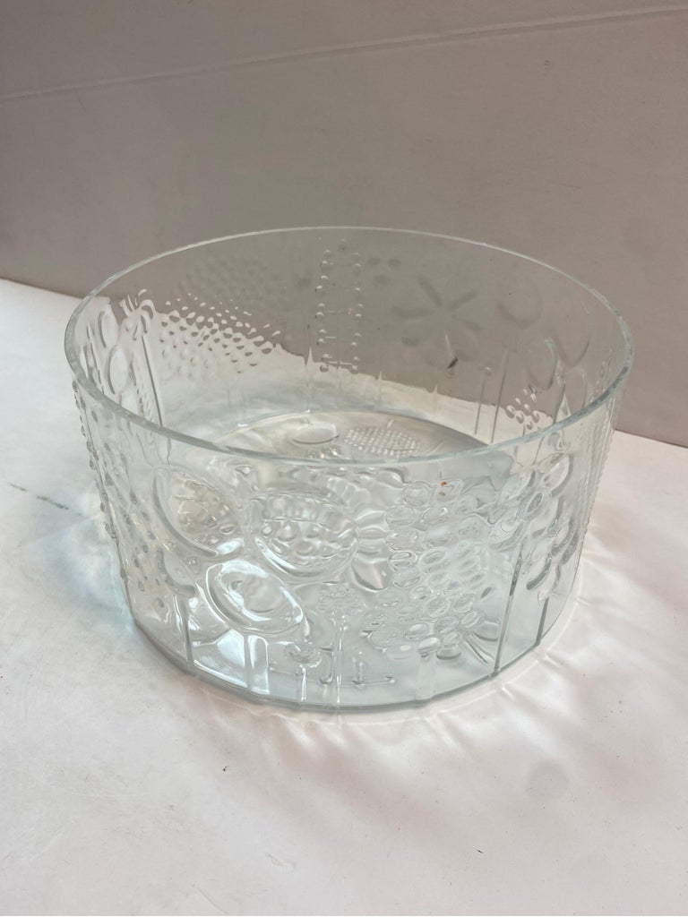 1960s Oiva Toikka for Nuutajarvi Notsjo, Iittala Flora Glass Serving Bowl For Sale 3