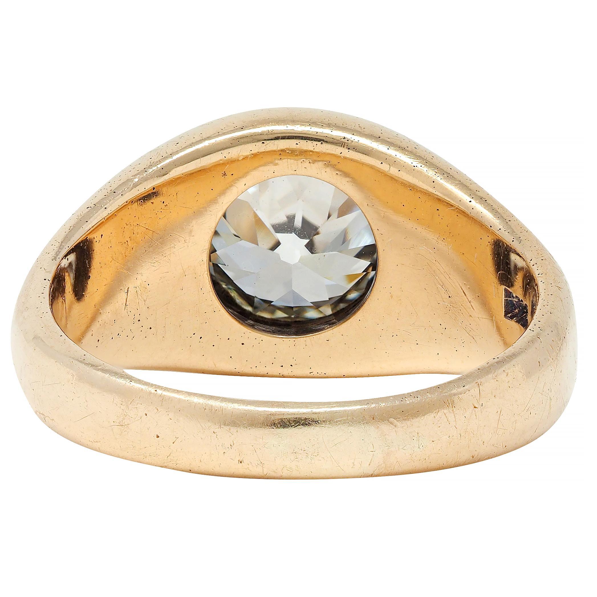 1960's Old European Cut Diamond 14K Yellow Gold Vintage Unisex Signet Ring For Sale 2