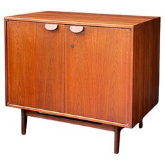 1960s Old Growth Dark Walnut Cabinet Credenza Jens Risom Architectural Modernity