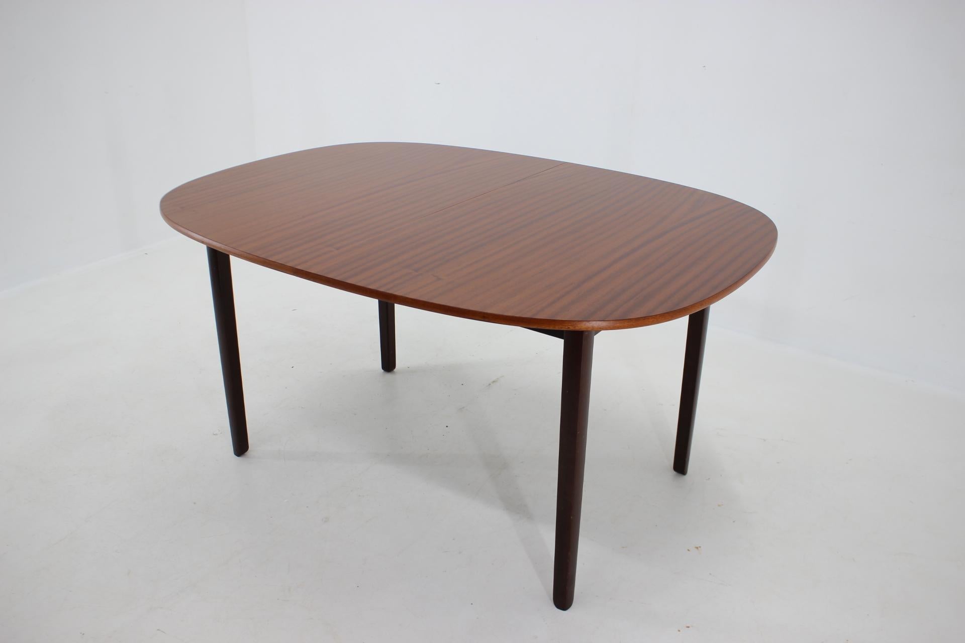 Mid-Century Modern 1960s Ole Wanscher Extendable Mahogany Dining Table by P. Jeppesen For Sale