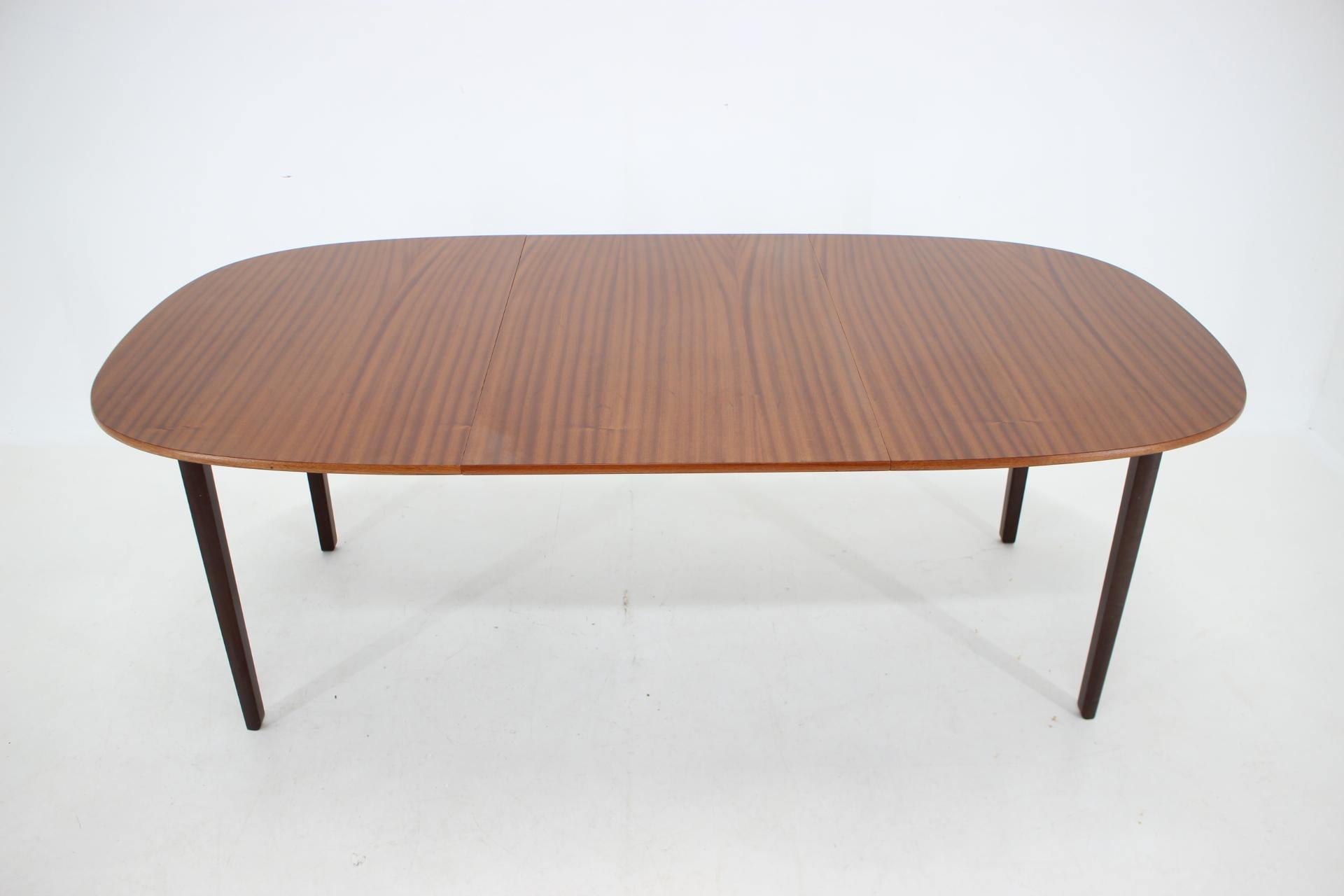 Mid-20th Century 1960s Ole Wanscher Extendable Mahogany Dining Table by P. Jeppesen For Sale