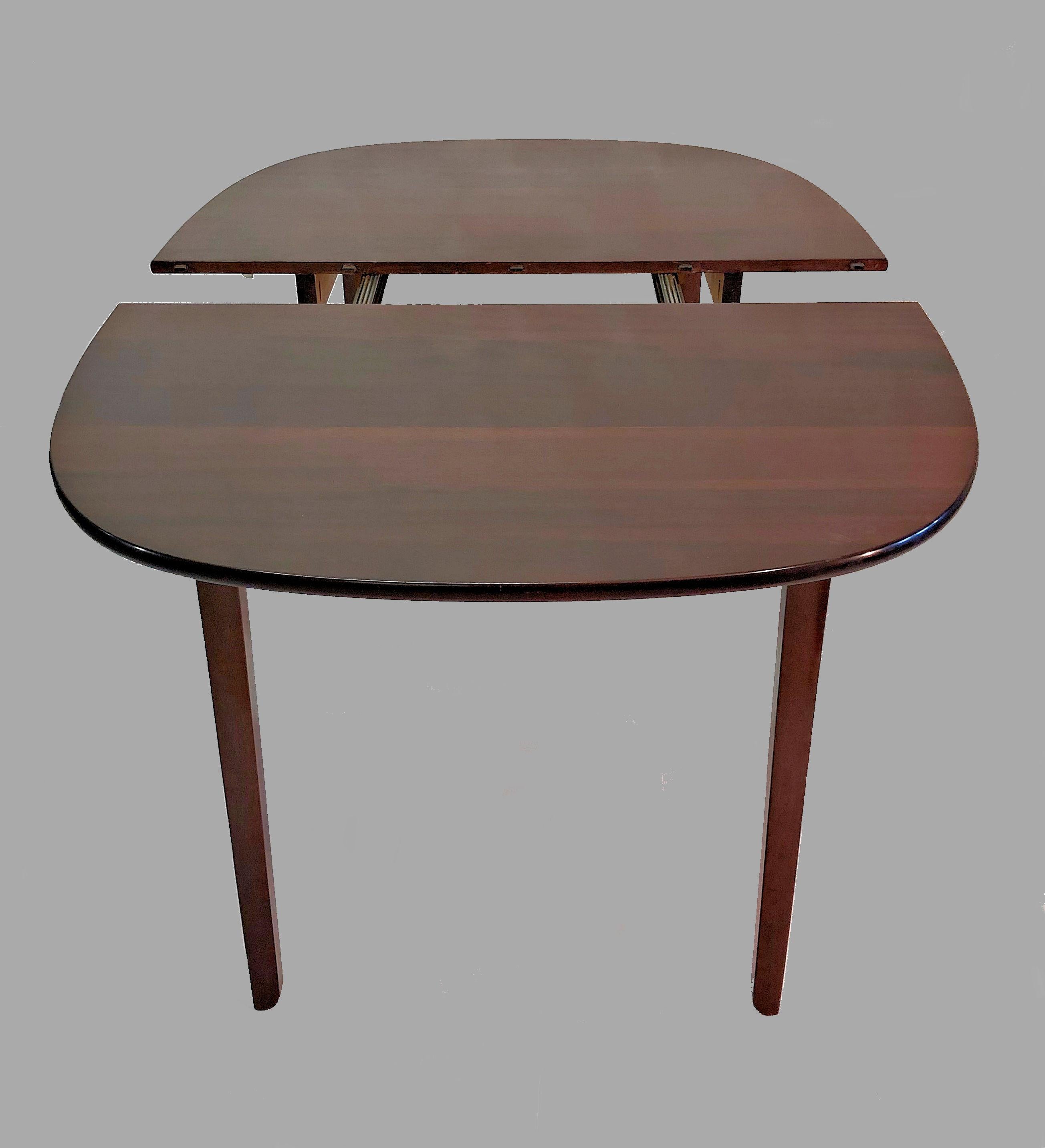 Scandinavian Modern 1960s Ole Wanscher Restored Expandable Mahogany Dining Table by P. Jeppesen For Sale