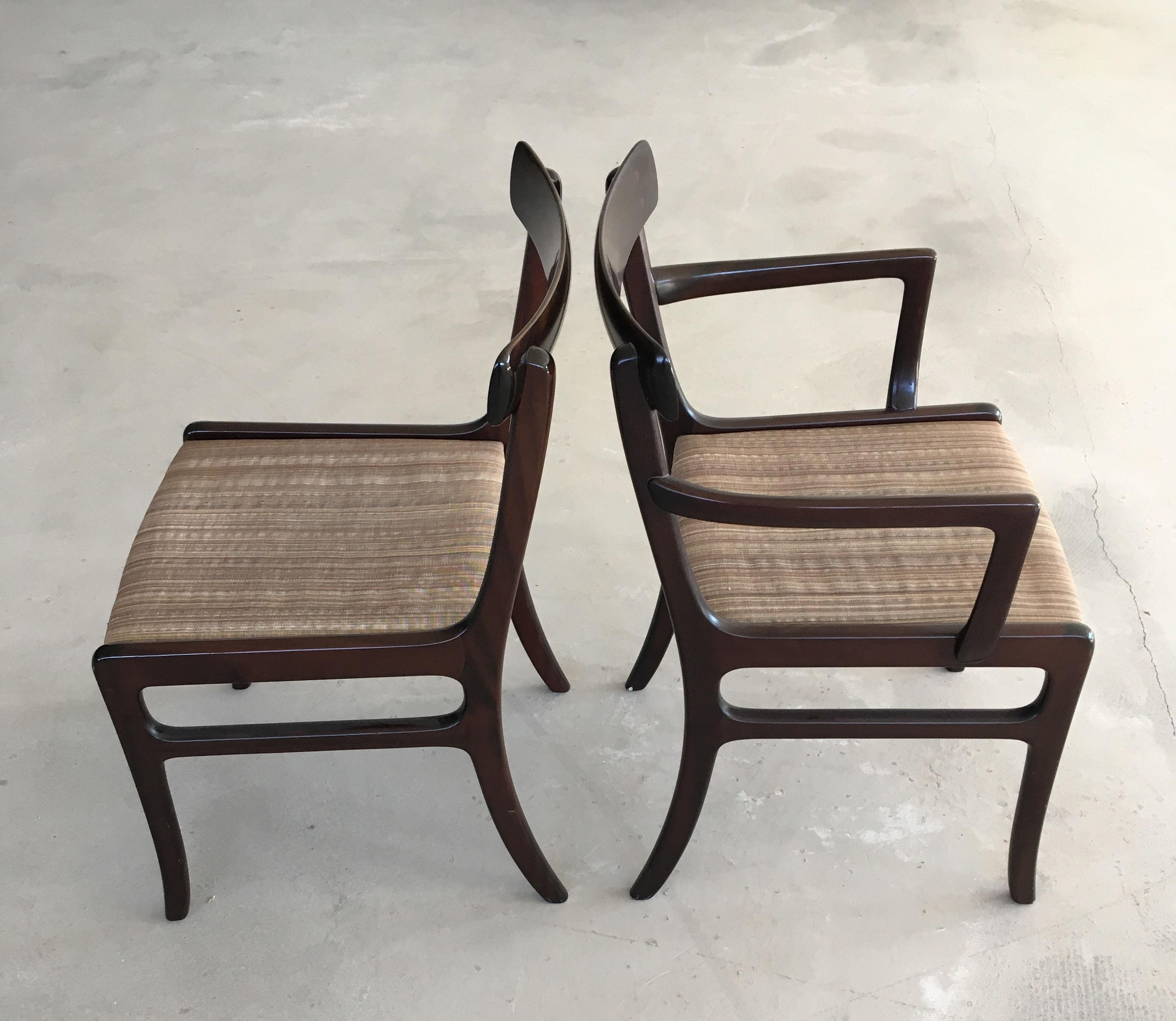 Ensemble de tables de salle à manger, buffet, table d'appoint et 12 chaises Ole Wanscher des années 1960 en vente 1