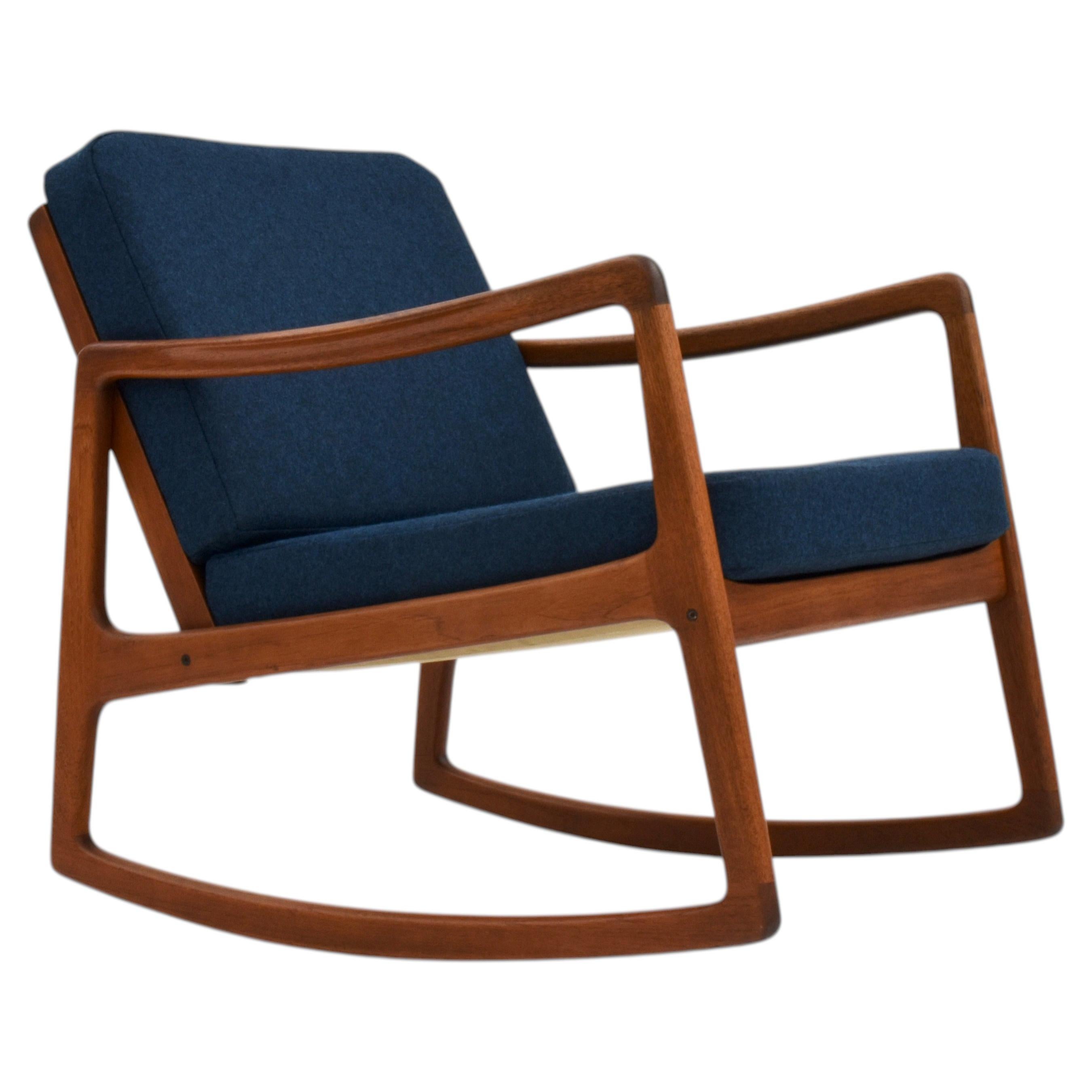 Fauteuil à bascule en teck d'Ole Wanscher, années 1960, pour France & Son, Danemark
