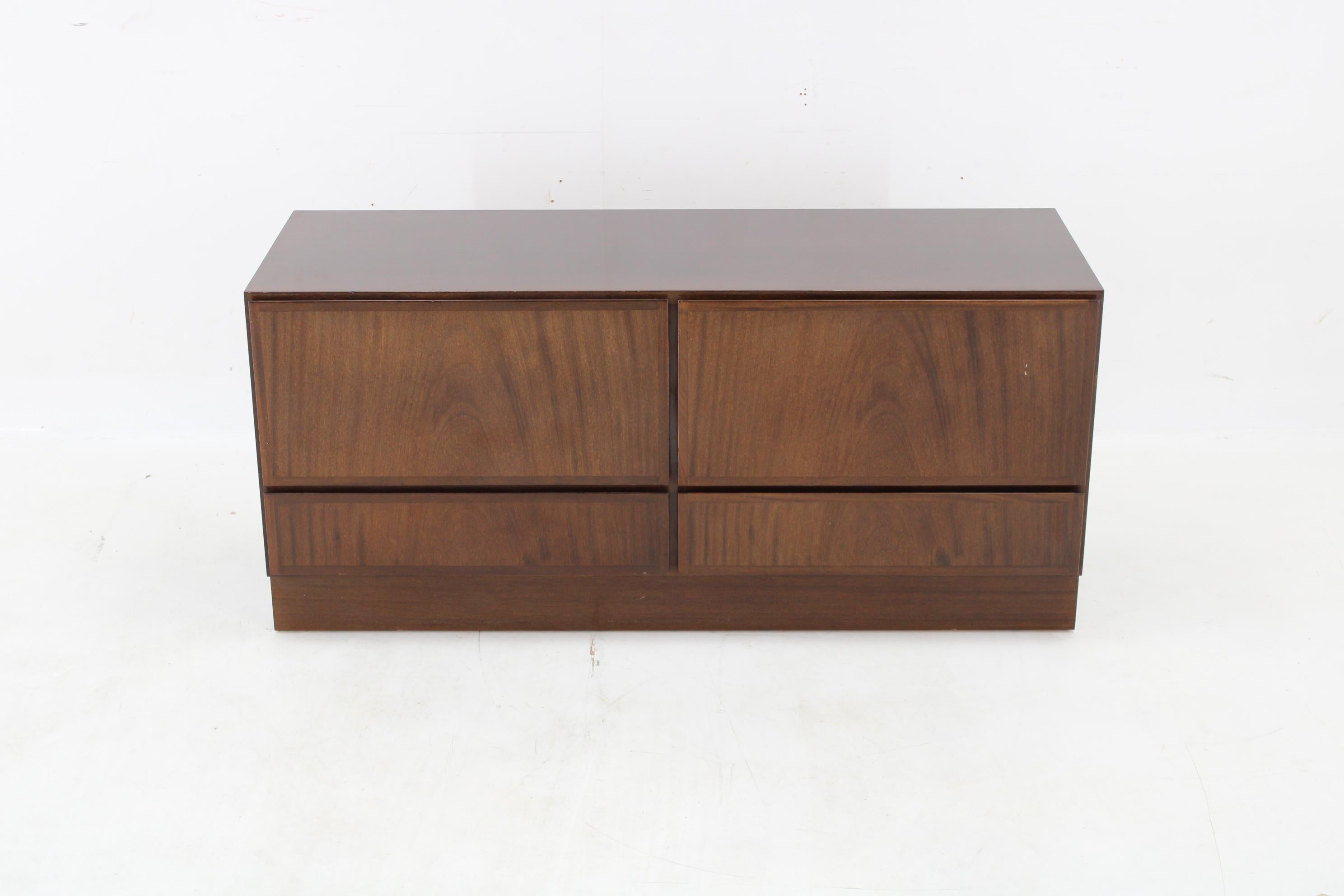 Mid-Century moderno Cassettiera Omann Jun del 1960 , Danimarca in vendita