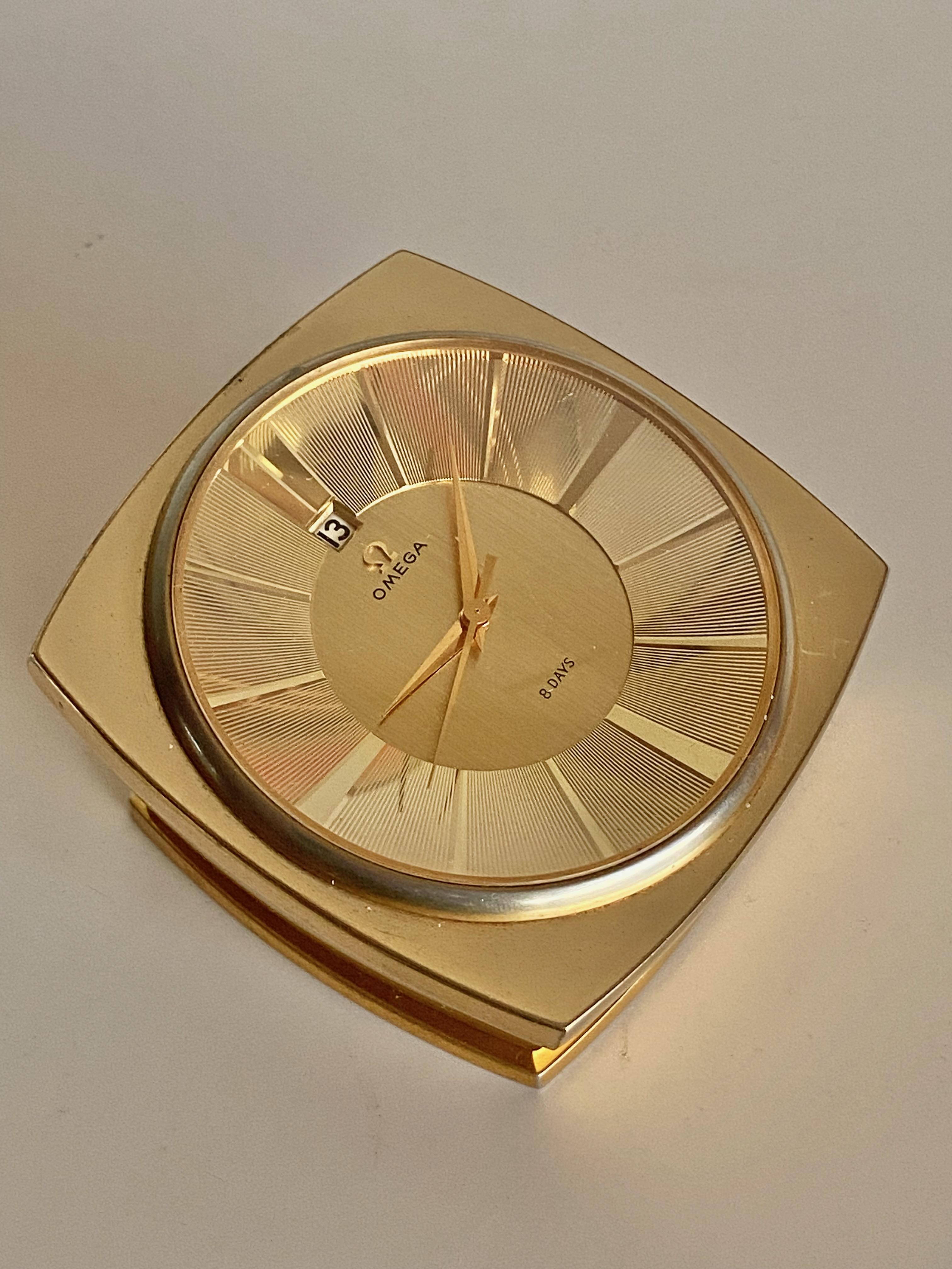 1960s Omega 8-Day Solid Brass Gold Gilt Desk Clock Ref. 5550 For Sale 2