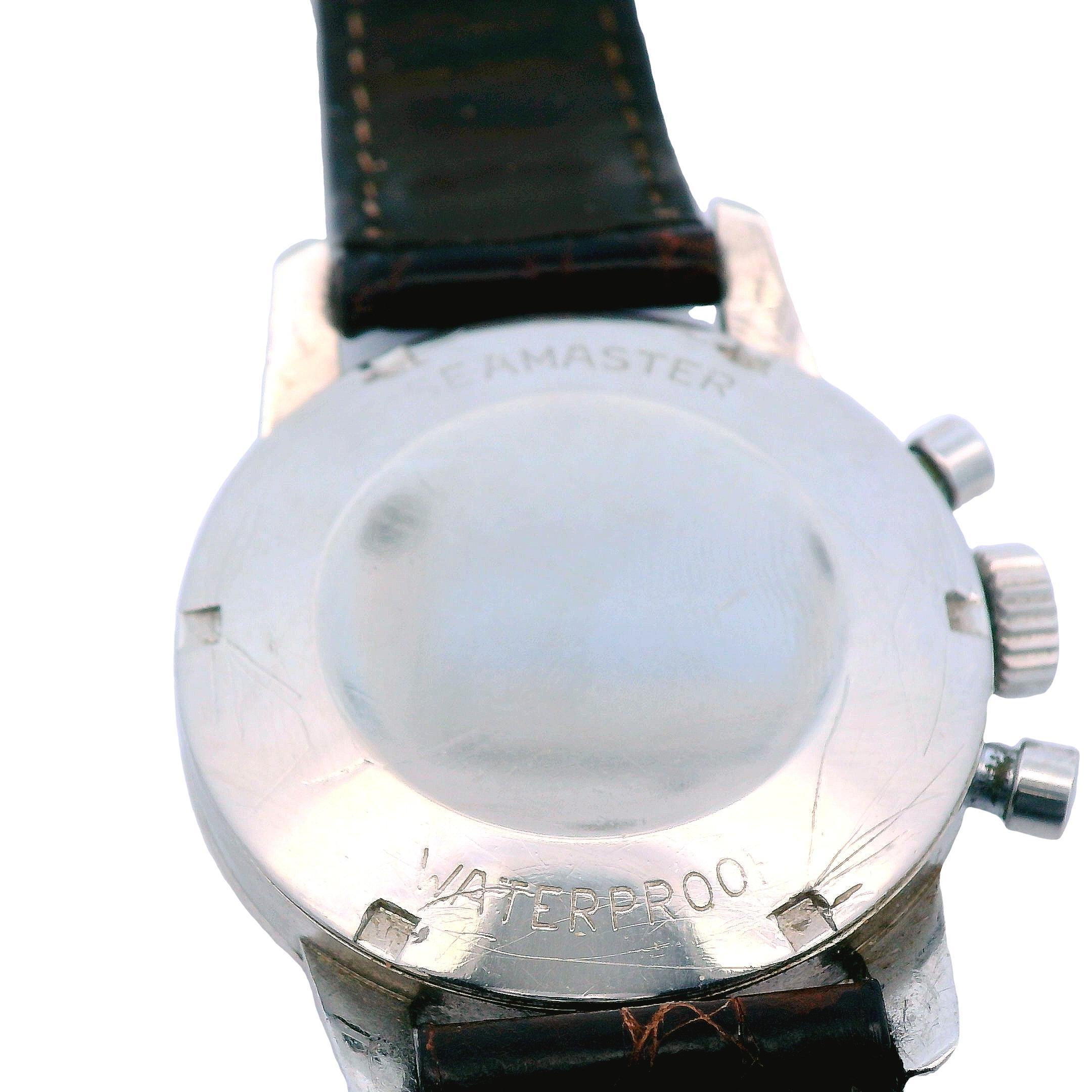 Omega Seamaster Montre chronographe en acier inoxydable des années 1960 - Running Pour femmes en vente