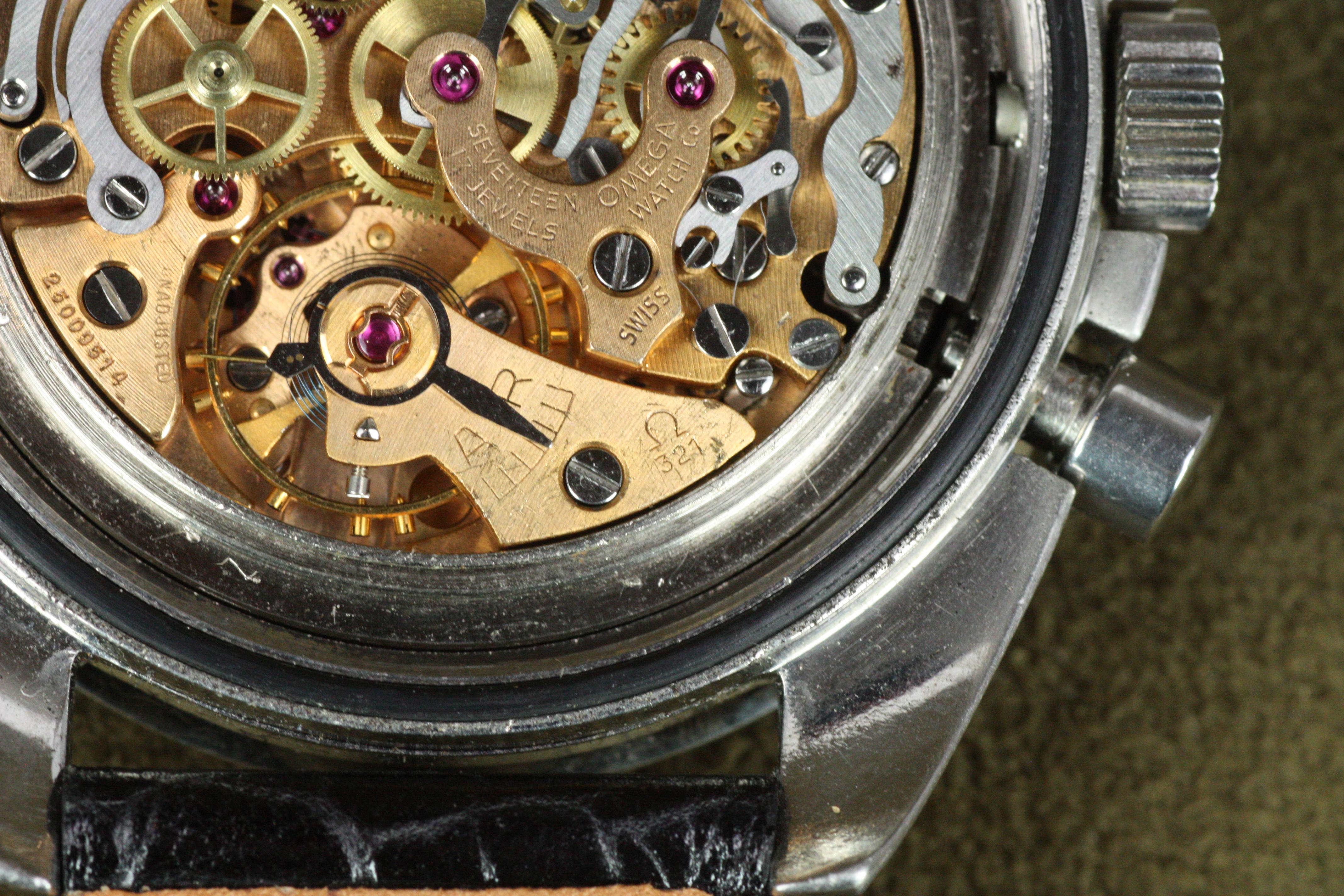 Reloj Lunar Omega Speedmaster Profesional de 1960 Primera Generación con Caballito de Mar en venta 8