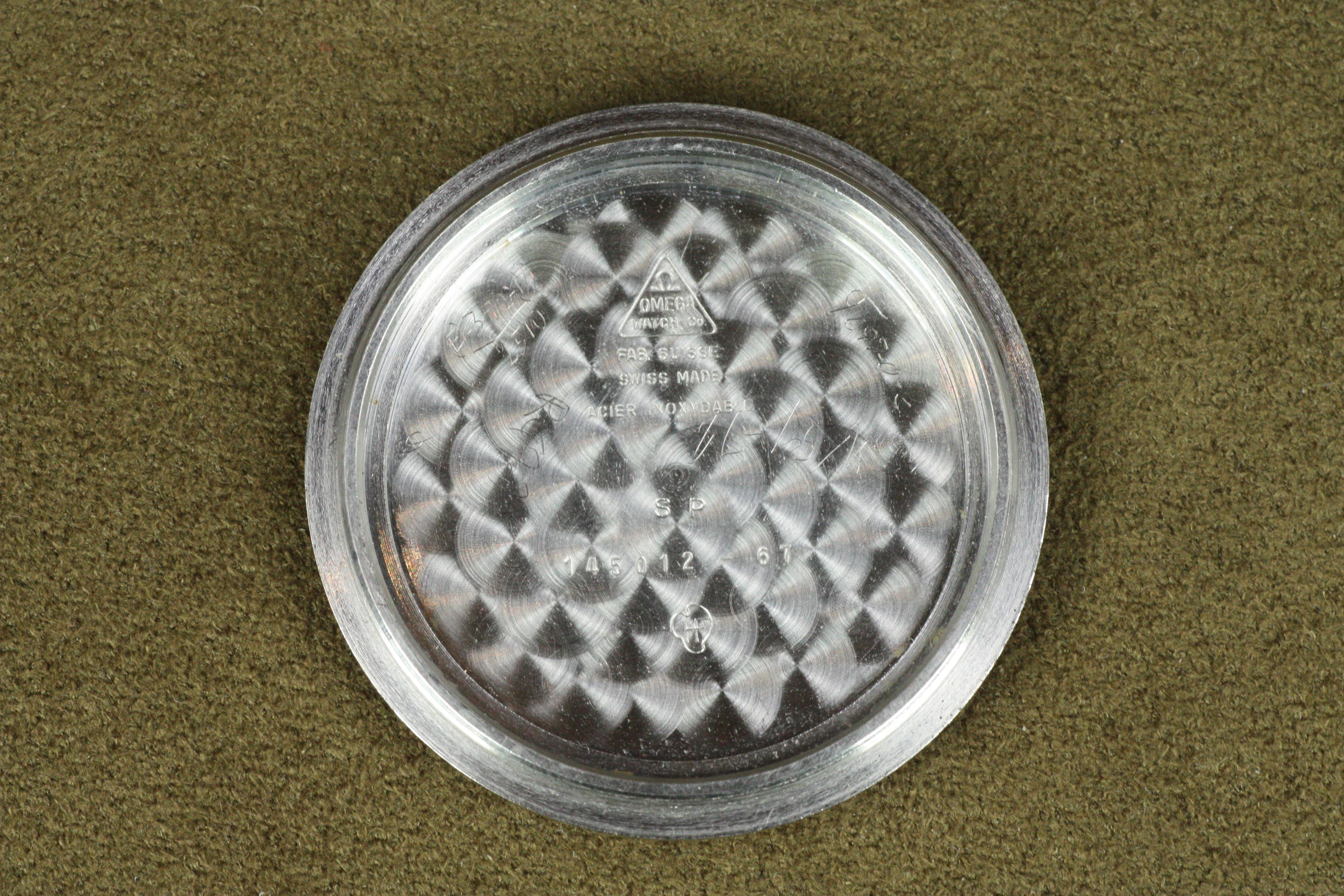 Reloj Lunar Omega Speedmaster Profesional de 1960 Primera Generación con Caballito de Mar en venta 9