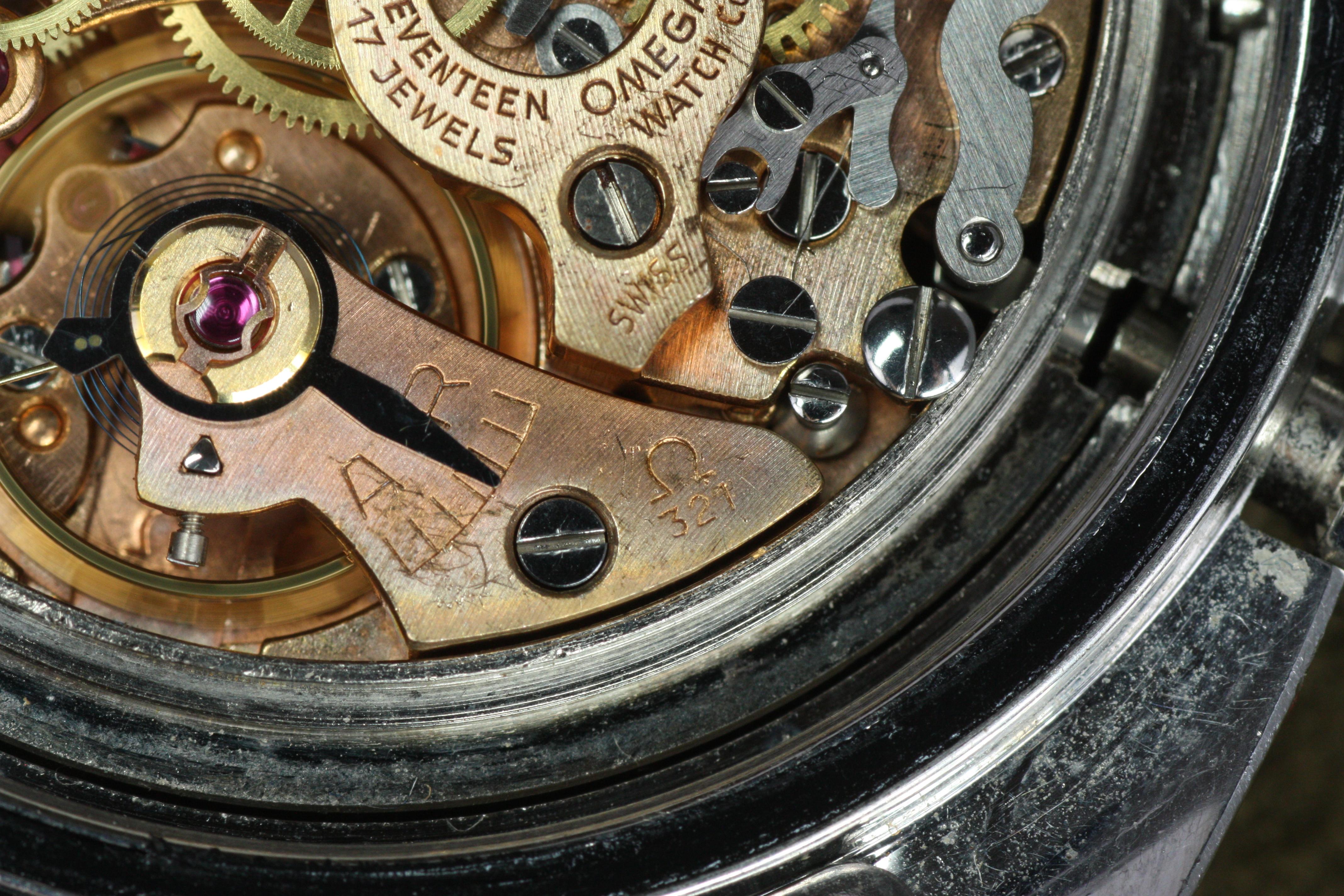 Reloj Lunar Omega Speedmaster Profesional de 1960 Primera Generación con Caballito de Mar en venta 10