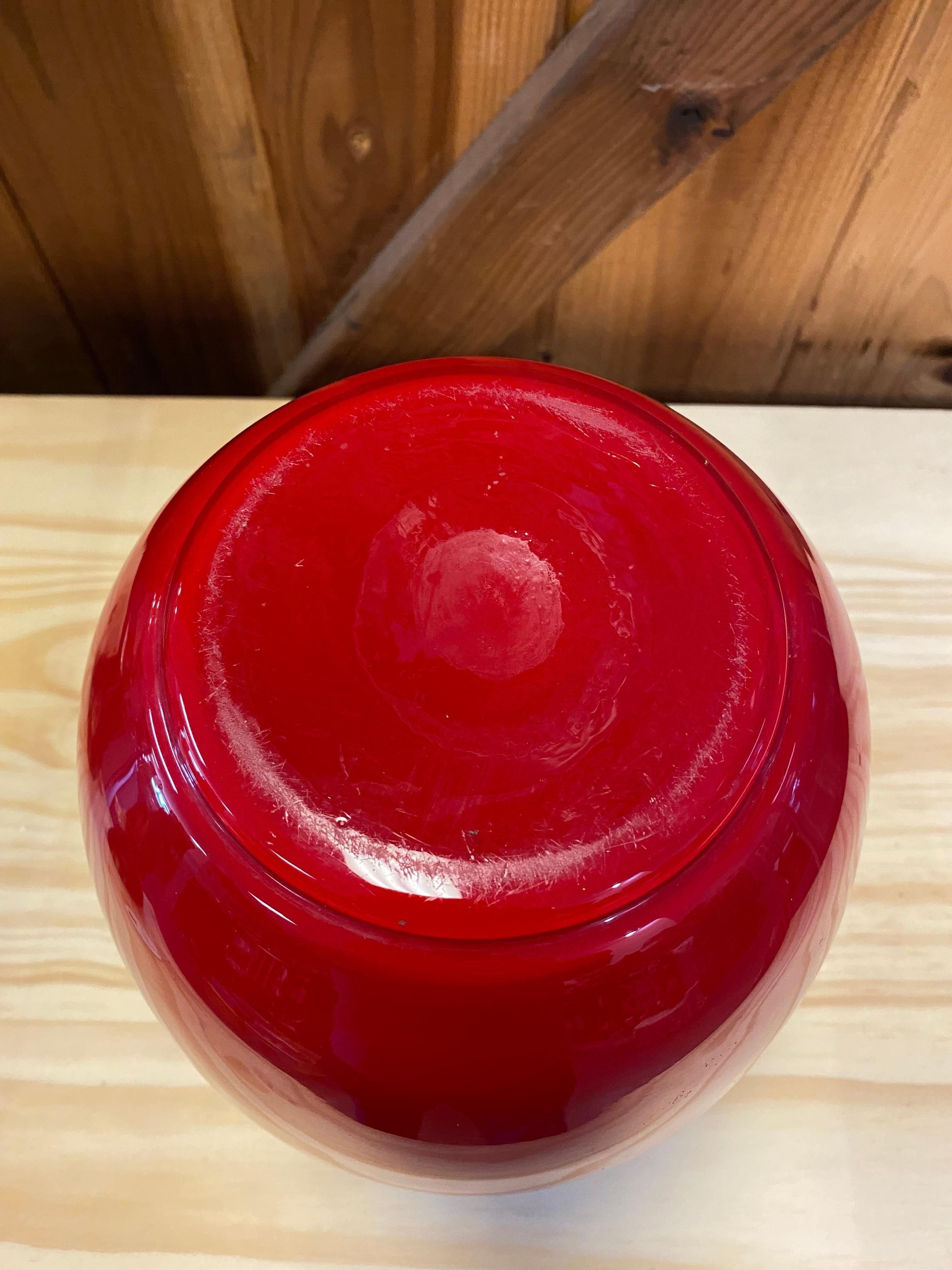 1960's Opalina Fiorentina Red Glass Vase, Made in Italy In Good Condition For Sale In San Carlos, CA