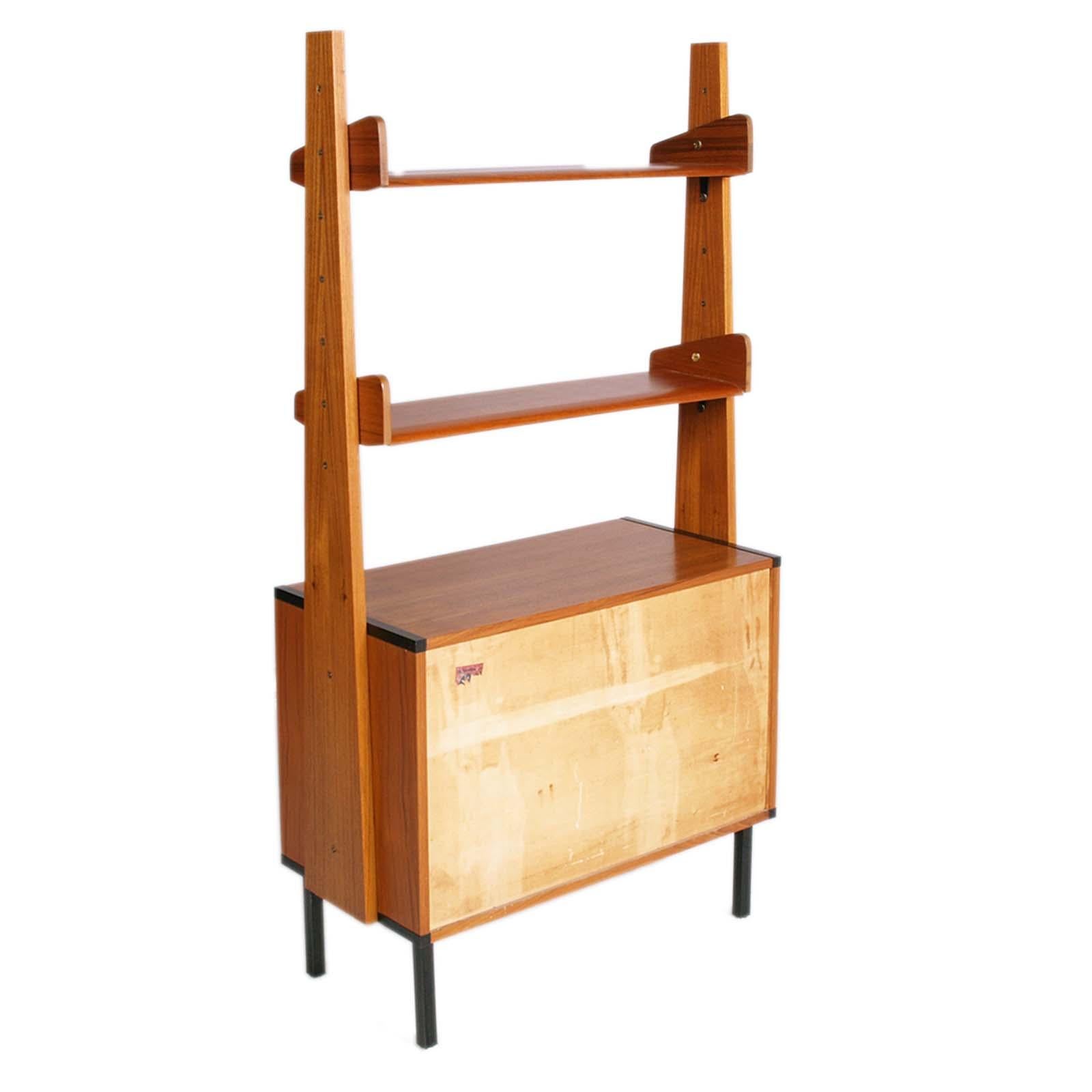 20th Century 1960s Open Bookcase with Chest of Drawers by Vittorio Dassi for G. Cecchini & C. For Sale