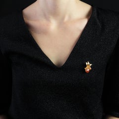 1960s Orange Jade 18 Karat Yellow Gold Brooch