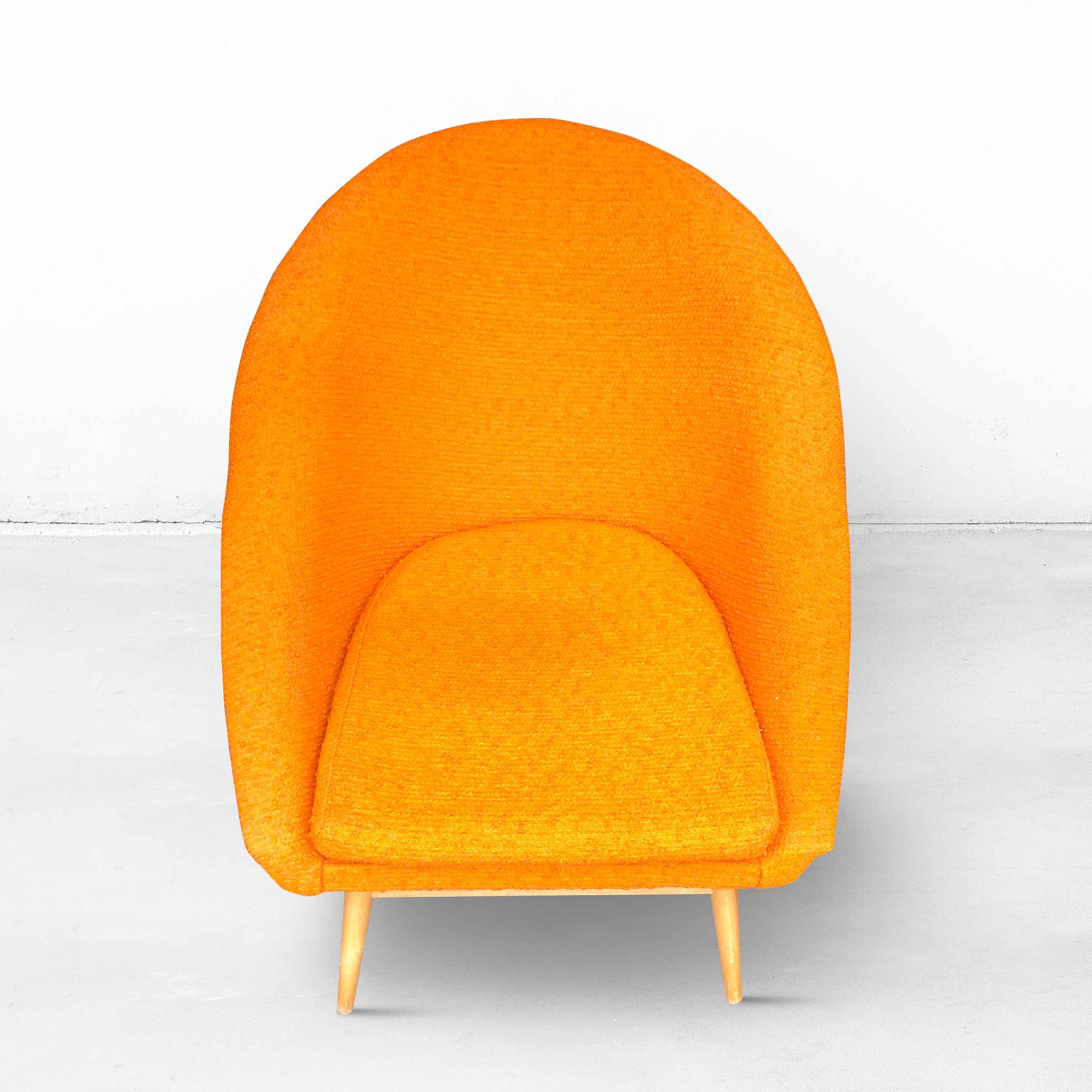 1960s Orange Shell Armchairs  For Sale 2