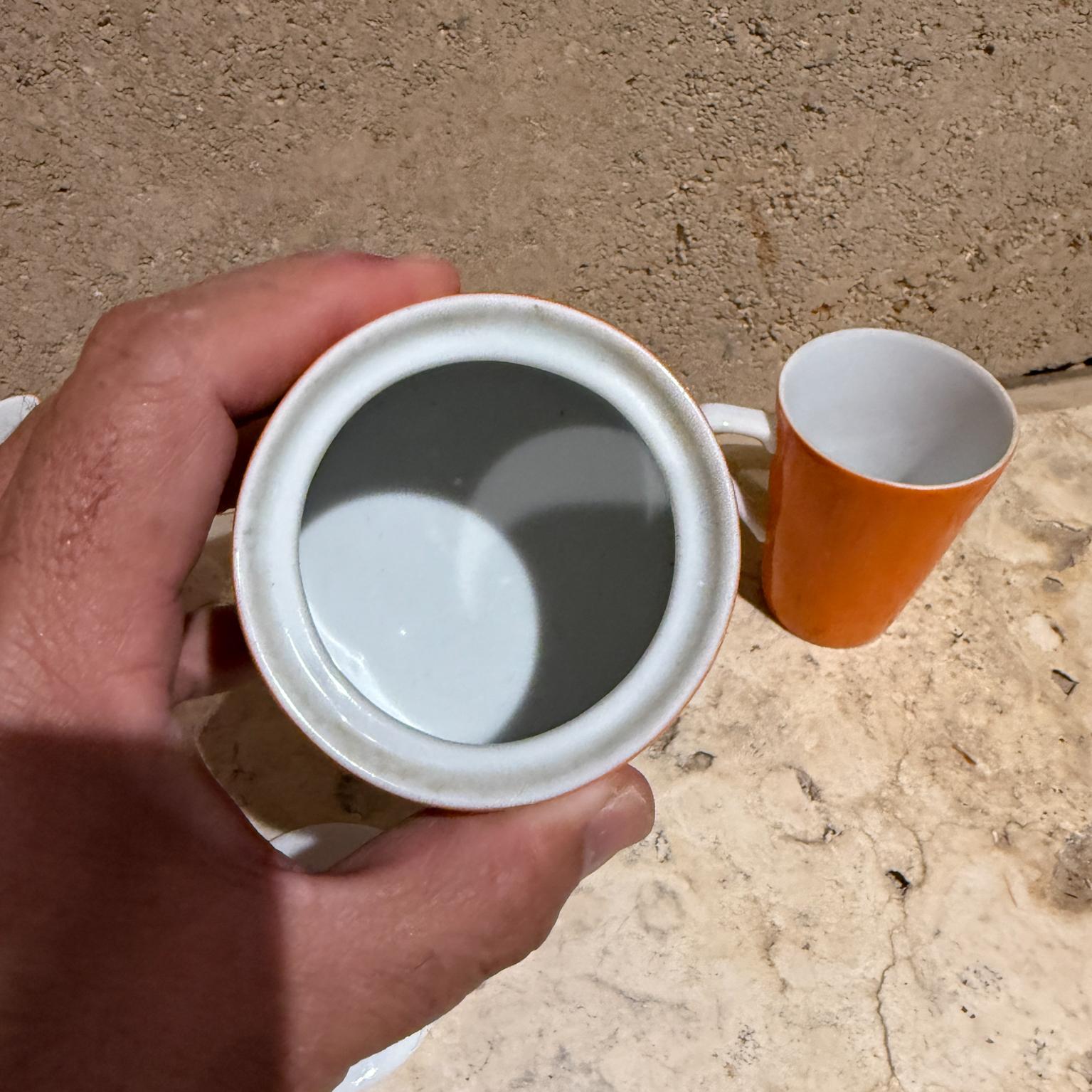 1960er Jahre Orange Sugar Creamer Set & Kaffeebecher im Angebot 1