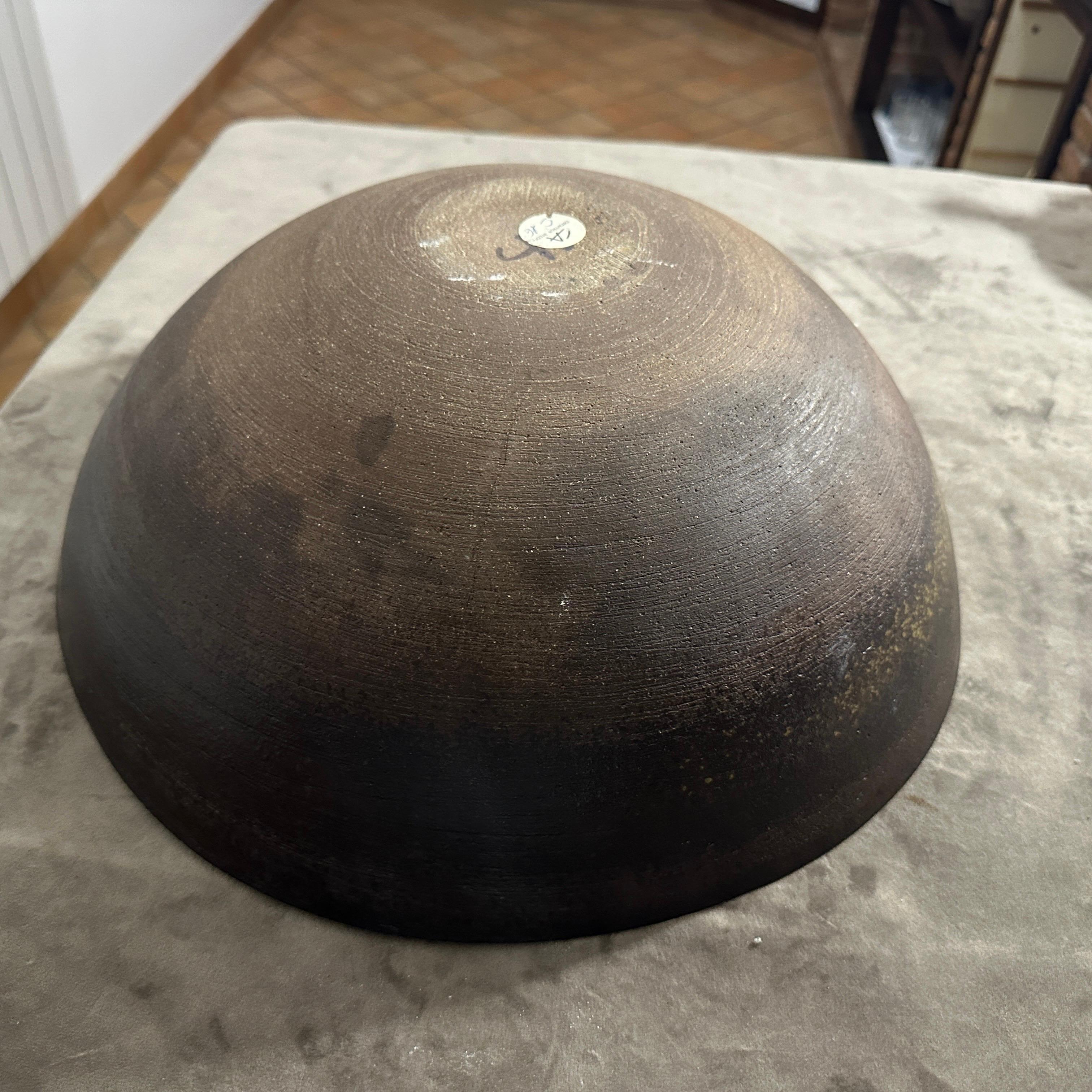 Peint à la main Grand bol en grès organique moderne des années 1960 de Nanni Valentini pour Ceramica Arcore en vente