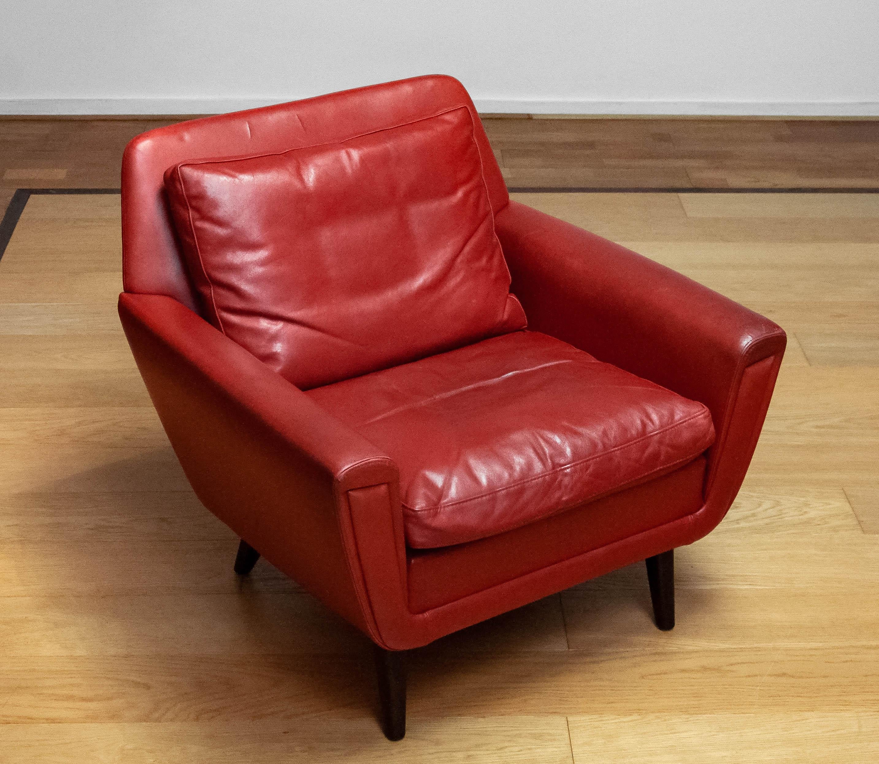 1960s Original Danish Lounge Easy Chair in Red Leather  In Fair Condition For Sale In Silvolde, Gelderland