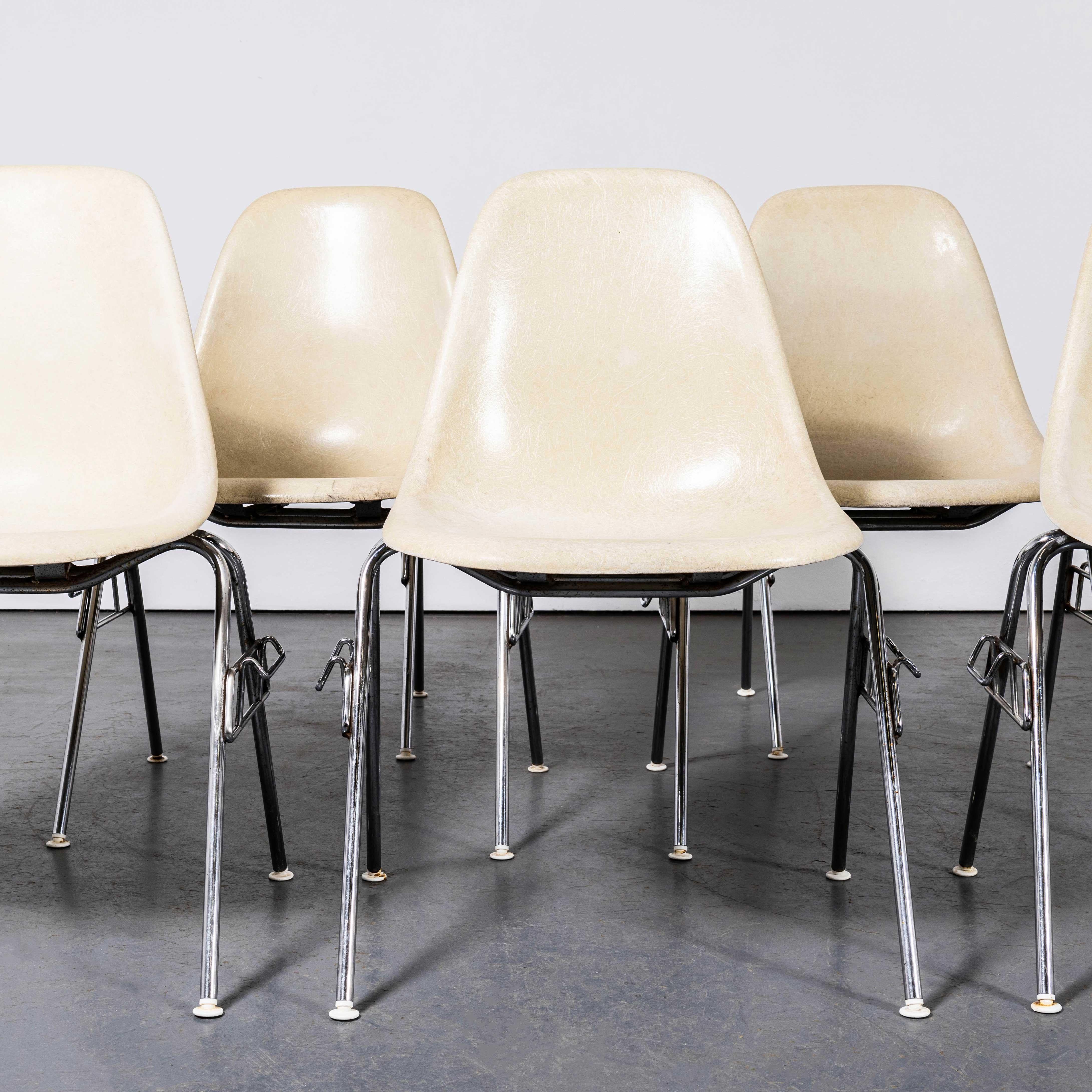 1960's Eames DSS Stacking Off White Fibreglass Chair - Large Quantity Available For Sale 4