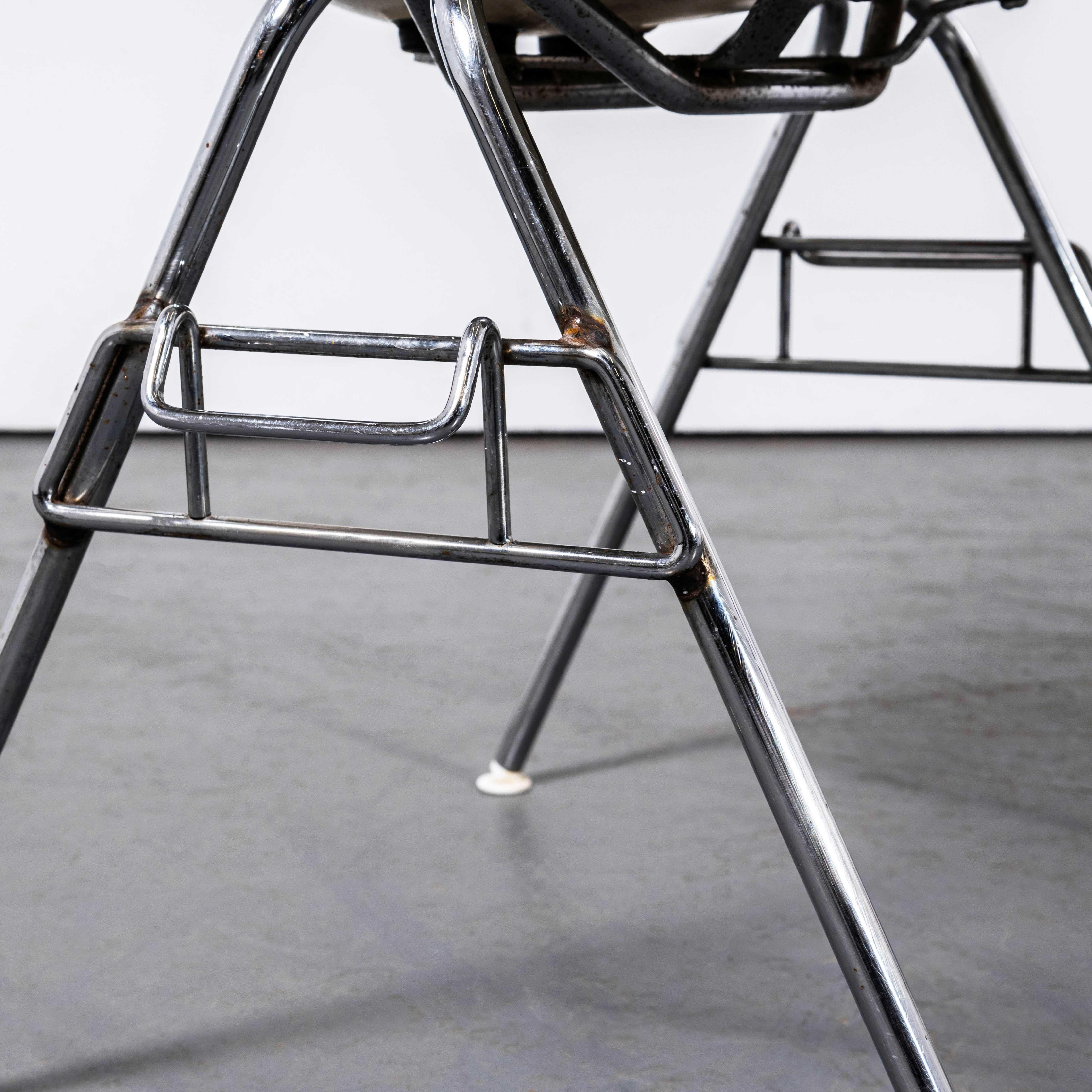 1960's Eames DSS Stacking Off White Fibreglass Chair - Large Quantity Available For Sale 8