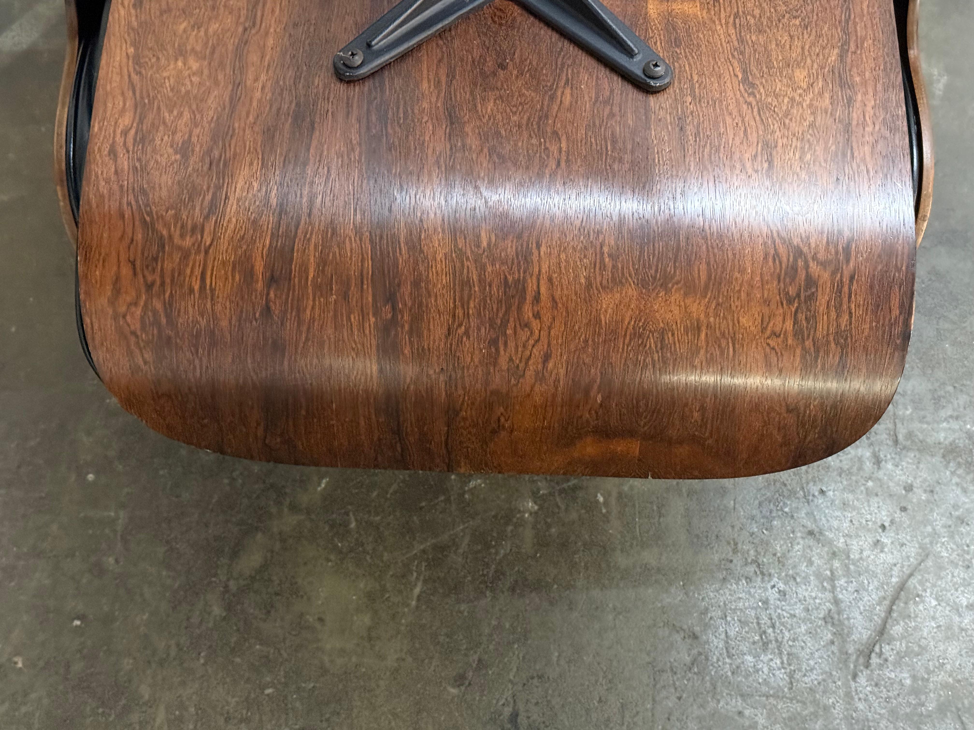 1960er Jahre Original früher Herman Miller Eames Lounge Chair und Ottoman im Angebot 5