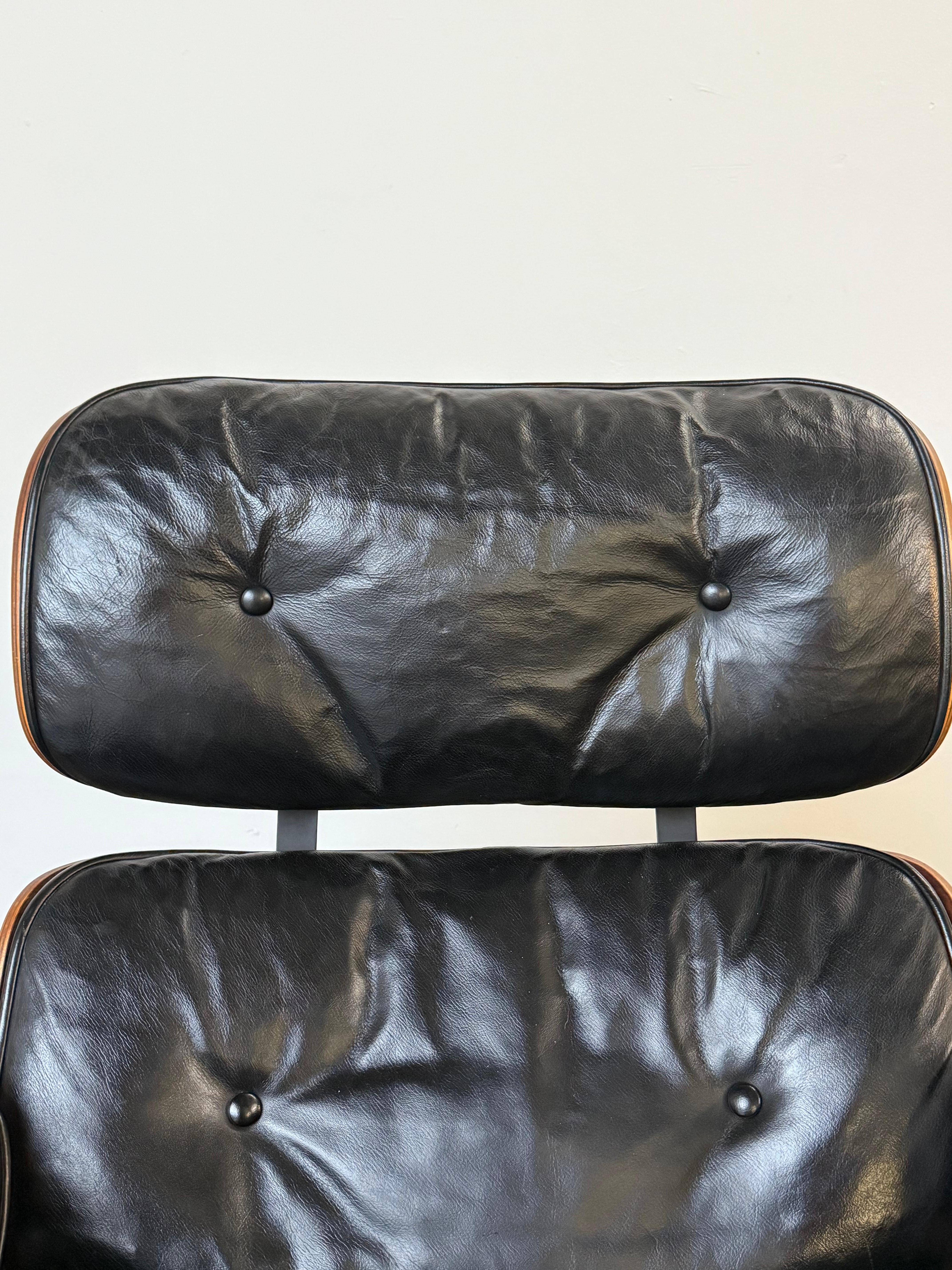 1960er Jahre Original früher Herman Miller Eames Lounge Chair und Ottoman im Angebot 8