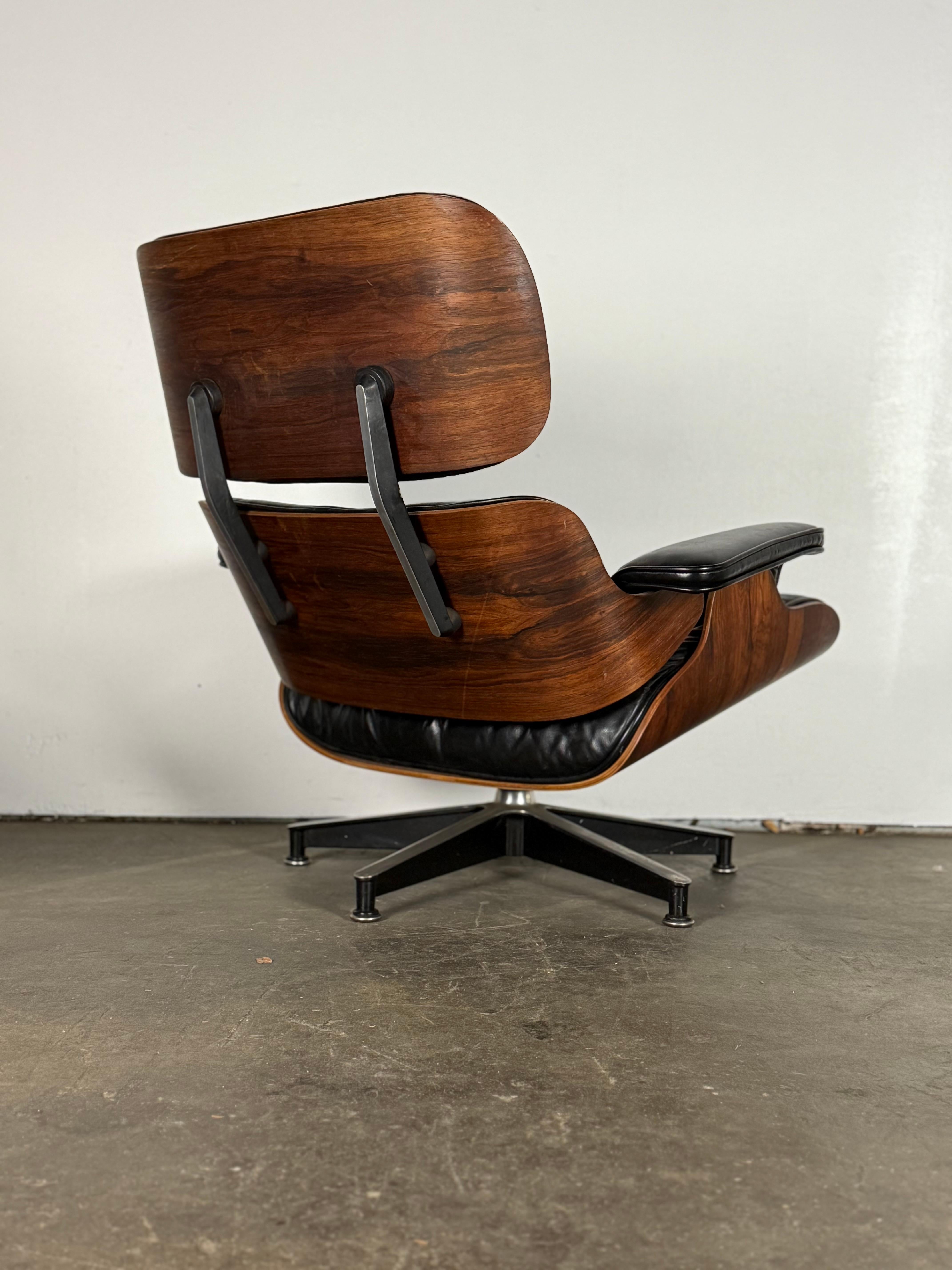 1960er Jahre Original früher Herman Miller Eames Lounge Chair und Ottoman (Mitte des 20. Jahrhunderts) im Angebot